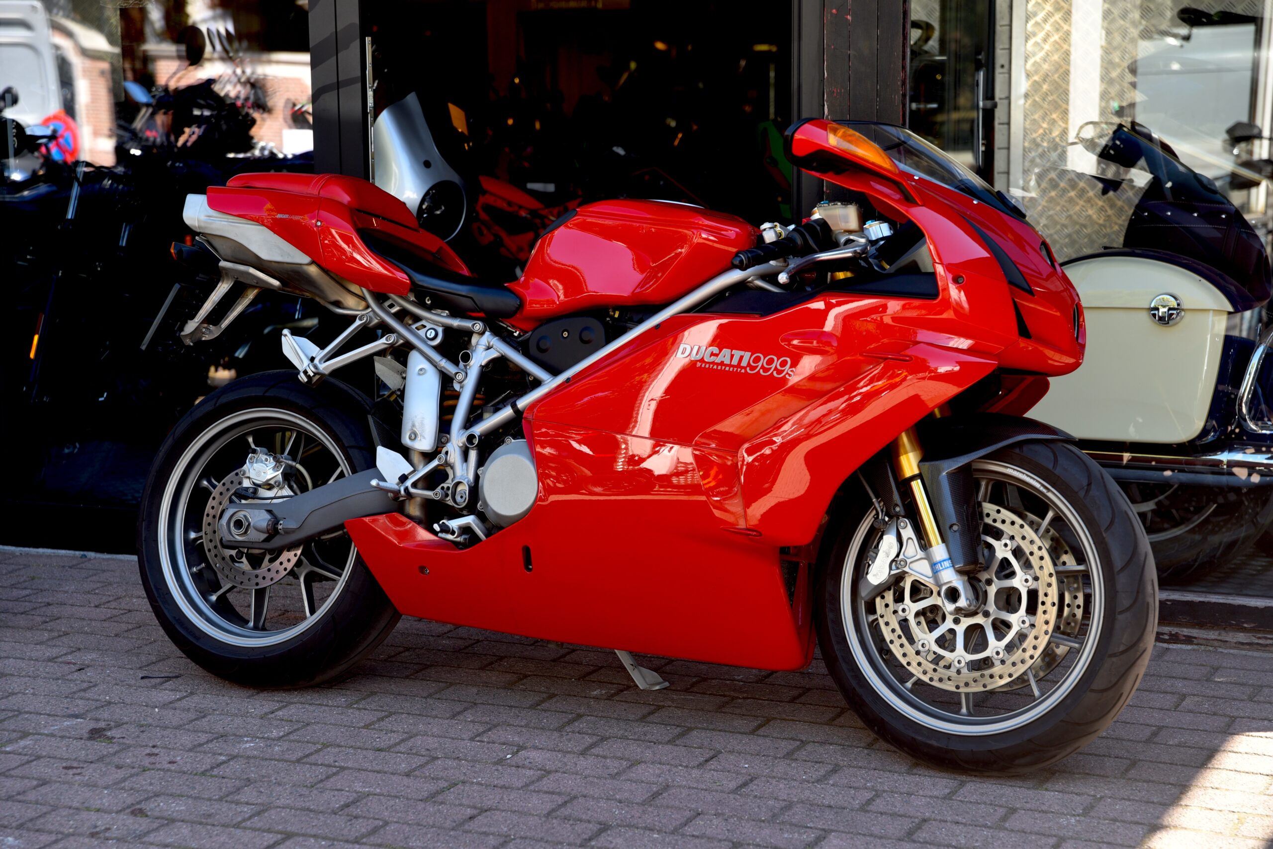DUCATI 999 S