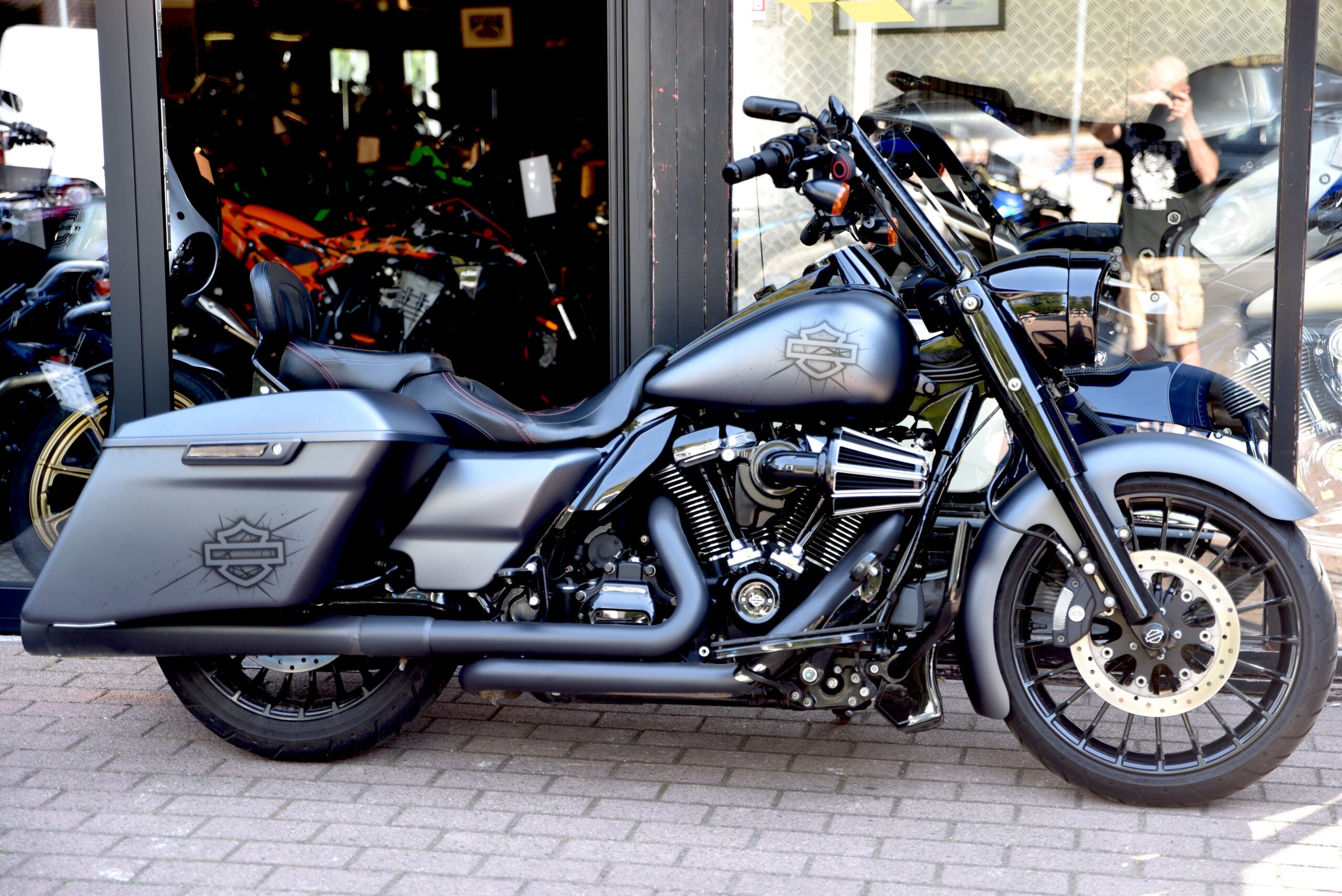 HARLEY DAVIDSON 107 ROAD KING SPECIAL – Image 2