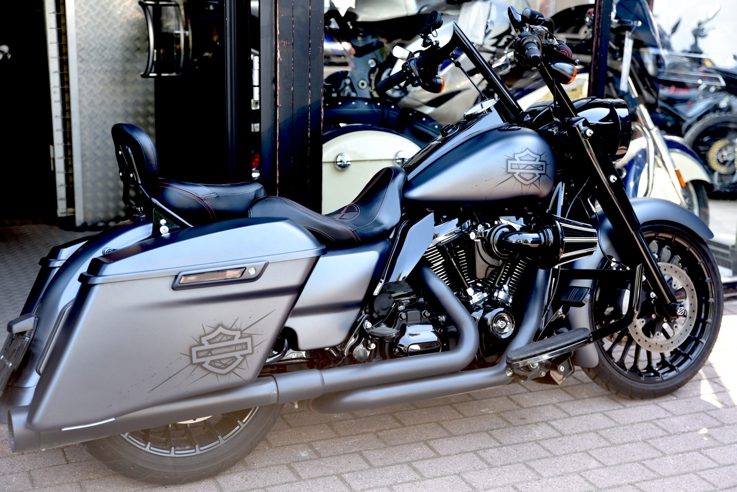 HARLEY DAVIDSON 107 ROAD KING SPECIAL – Image 3
