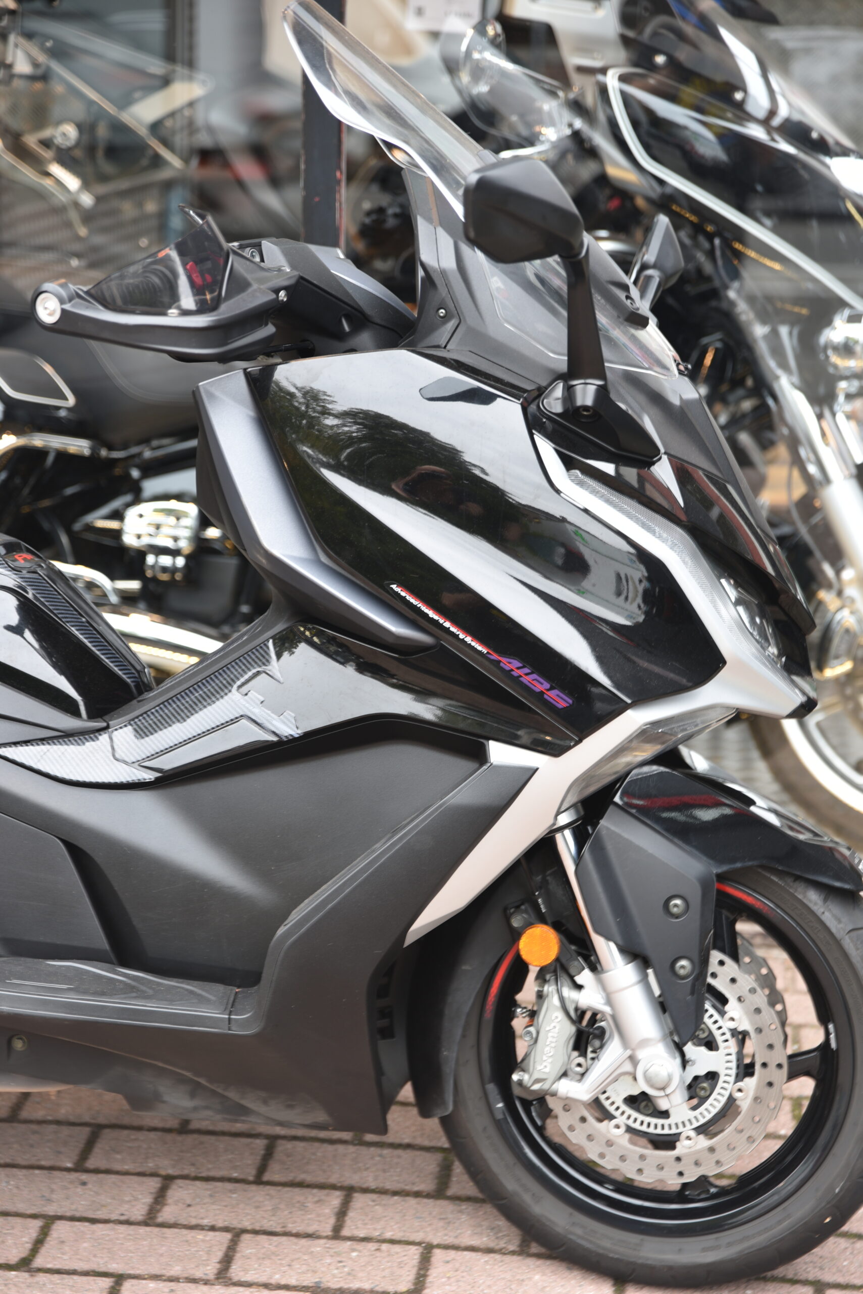 KYMCO AK 550 PREMIUM – Image 4
