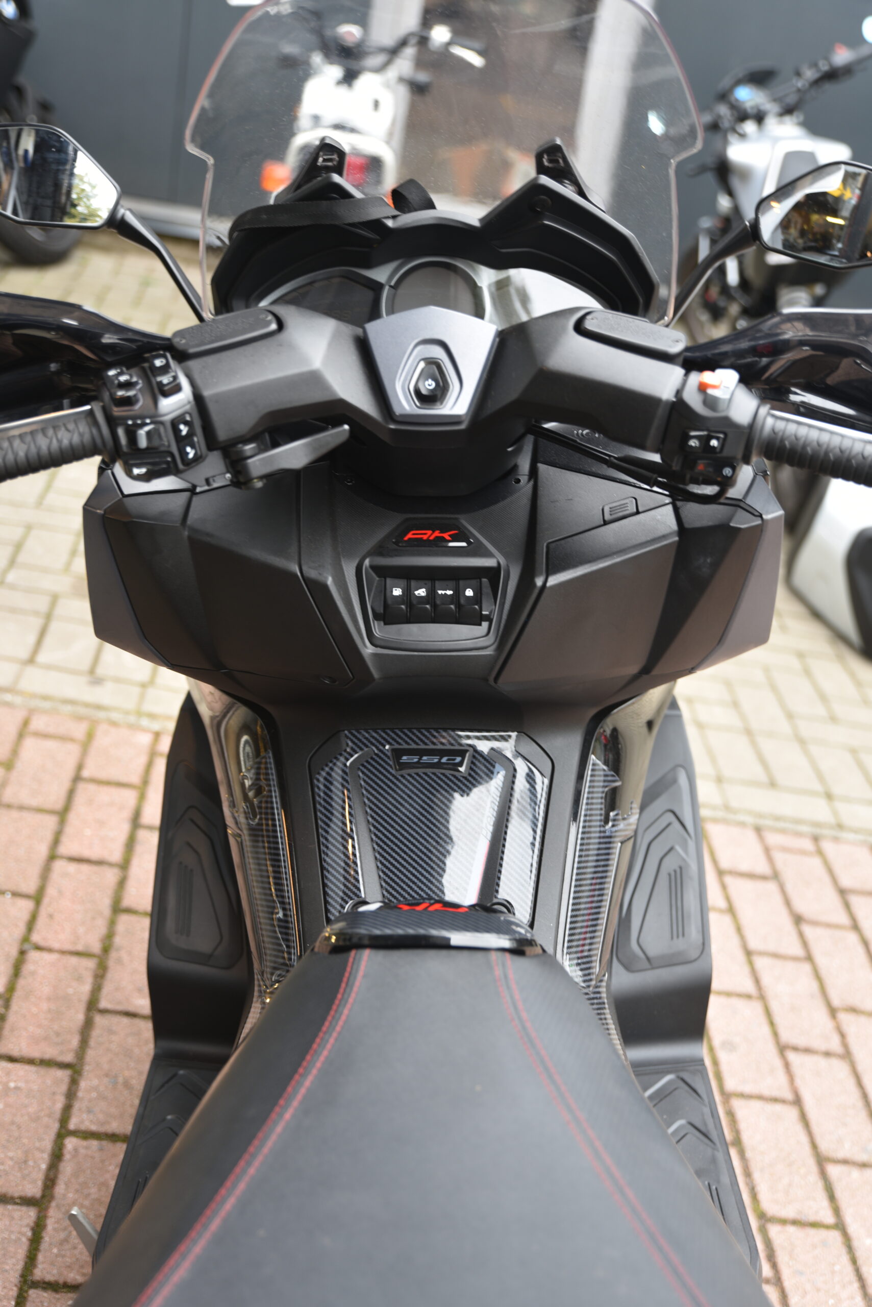 KYMCO AK 550 PREMIUM – Image 6