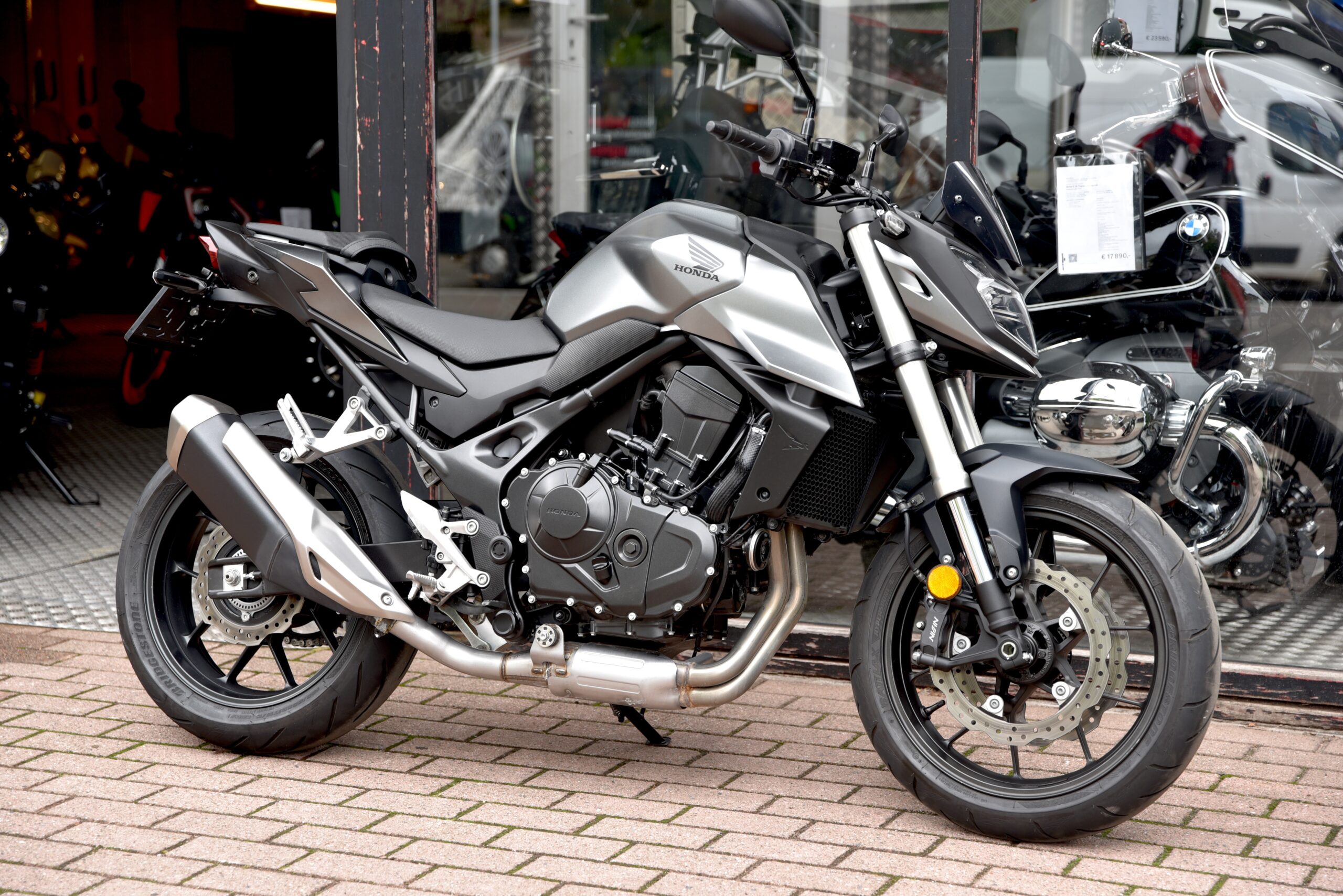 HONDA CB 750 HORNET
