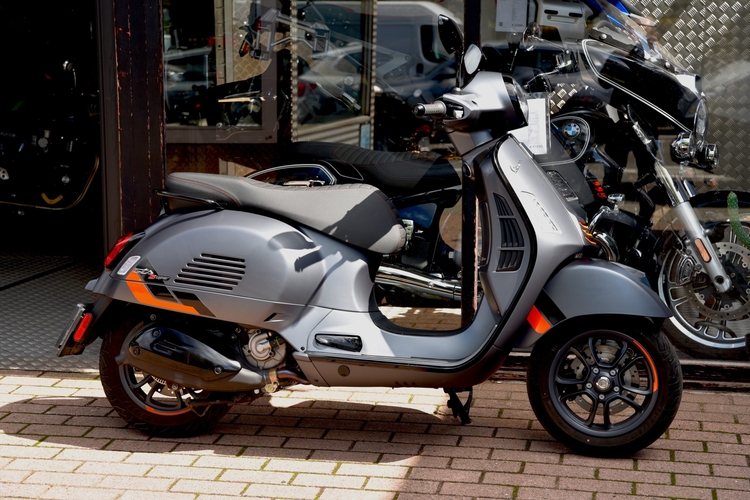 PIAGGIO VESPA GTS SUPER SPORT 310 – Image 2