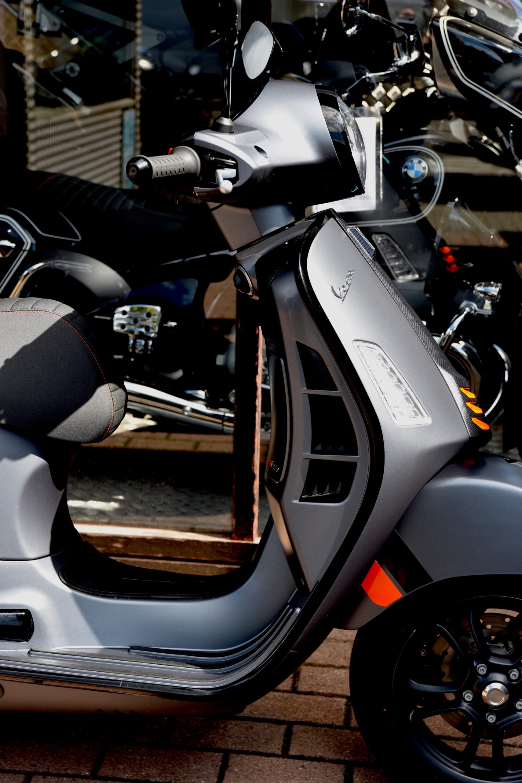 PIAGGIO VESPA GTS SUPER SPORT 310 – Image 4
