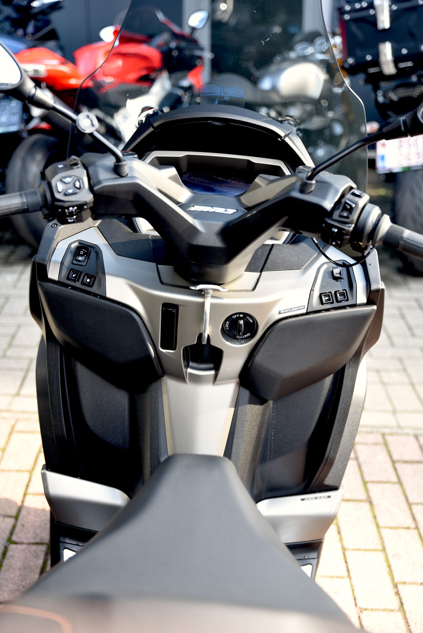 PIAGGIO MP3 530 HPE – Image 6