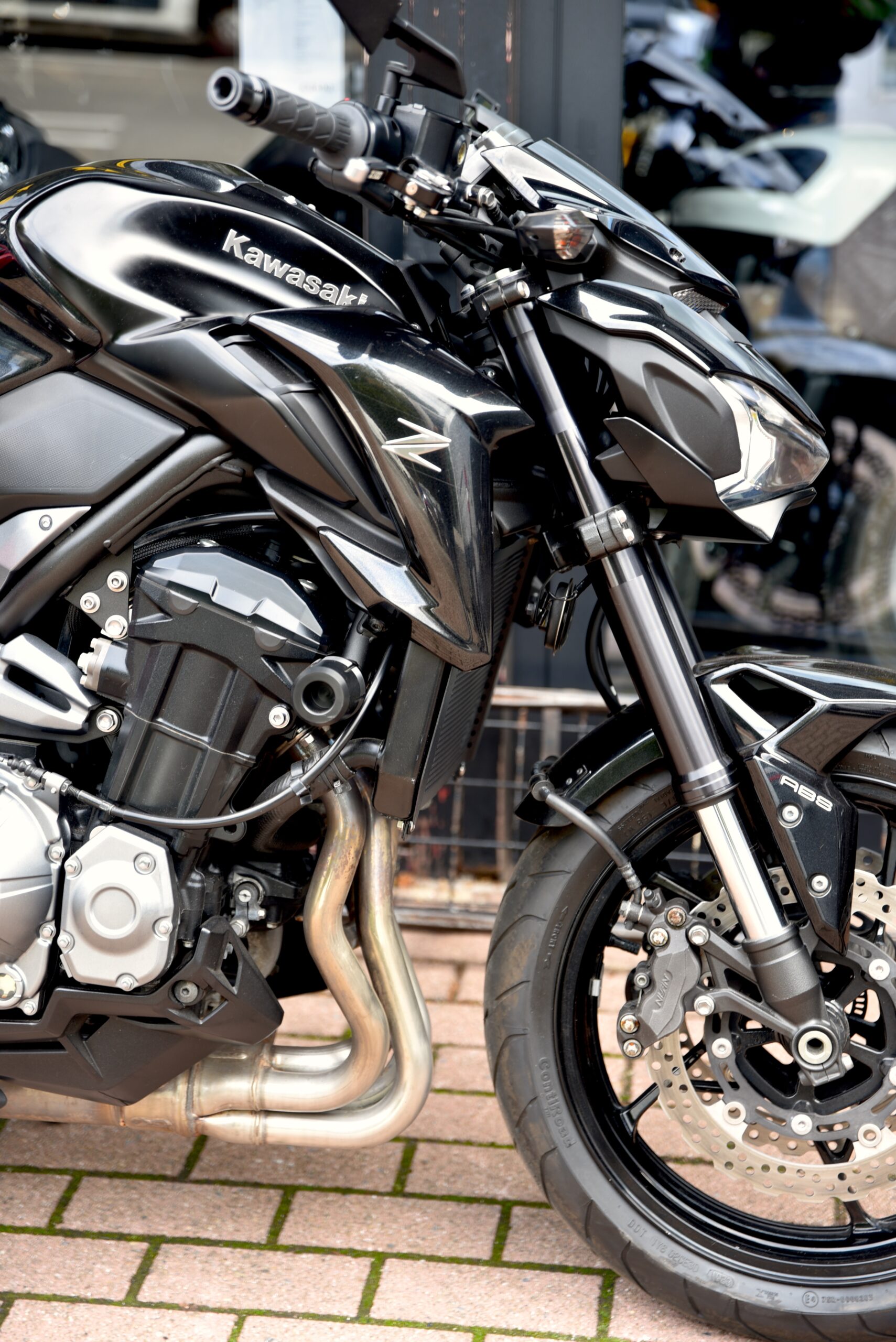 KAWASAKI Z 900 – Image 4