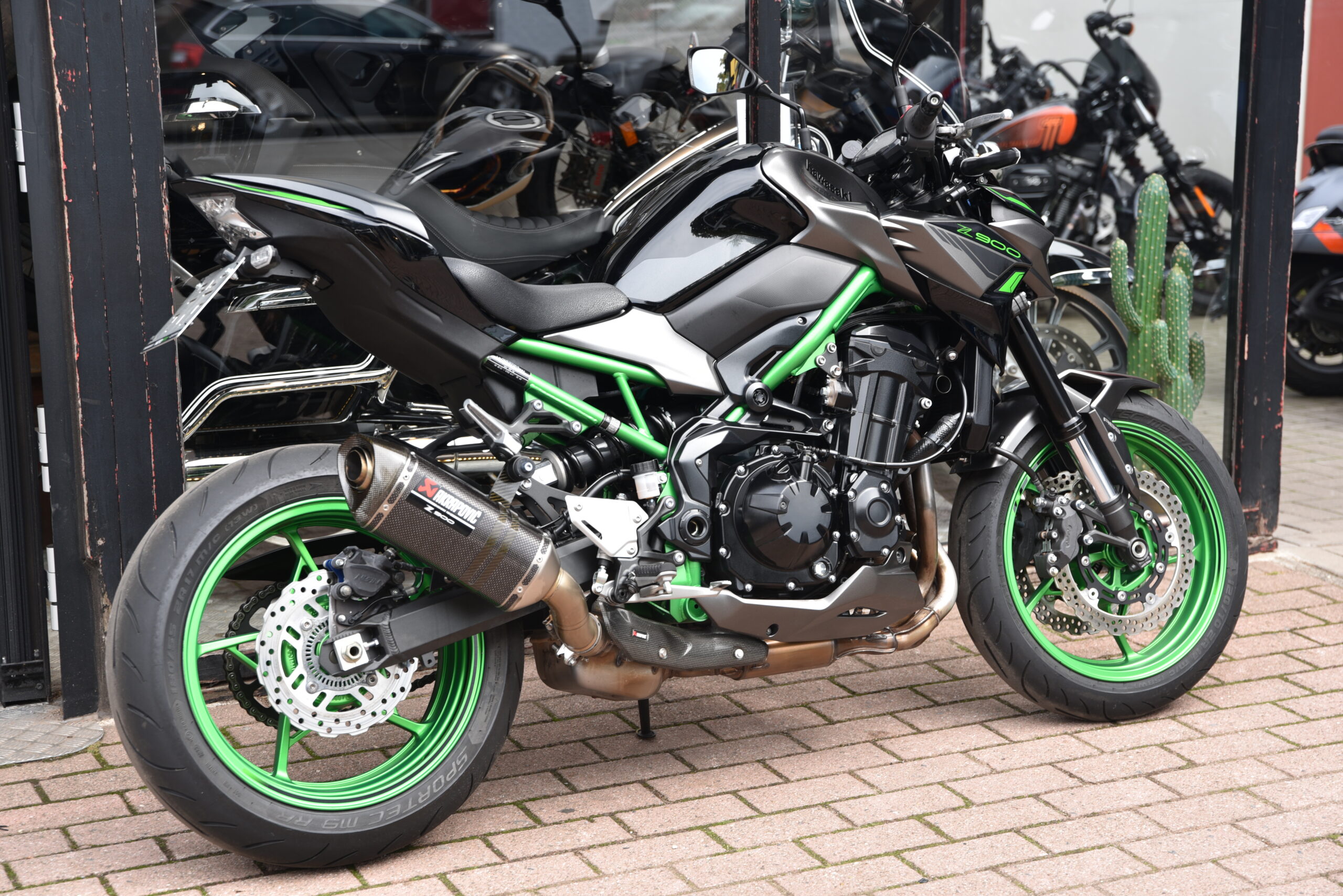KAWASAKI Z 900 PERFORMANCE – Image 3