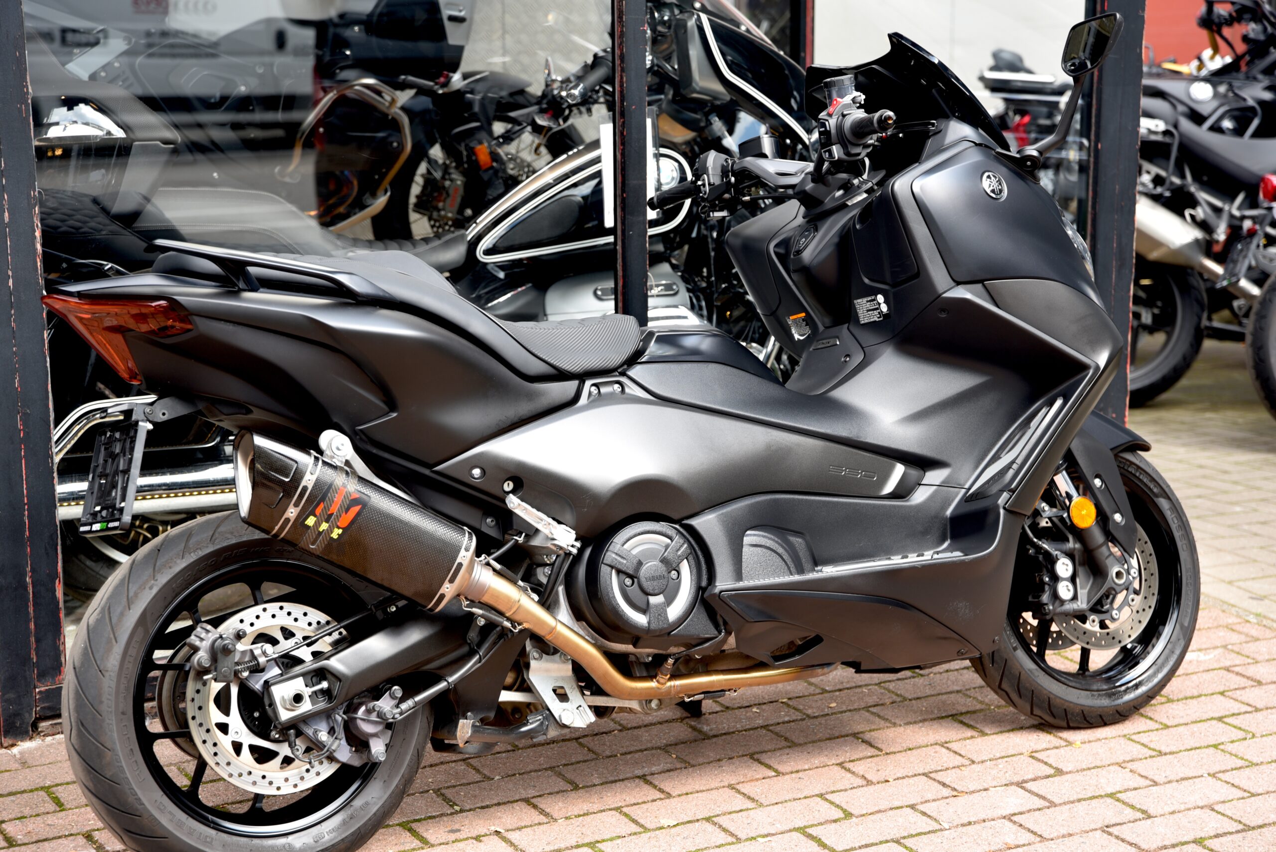 YAMAHA TMAX 560 – Image 3