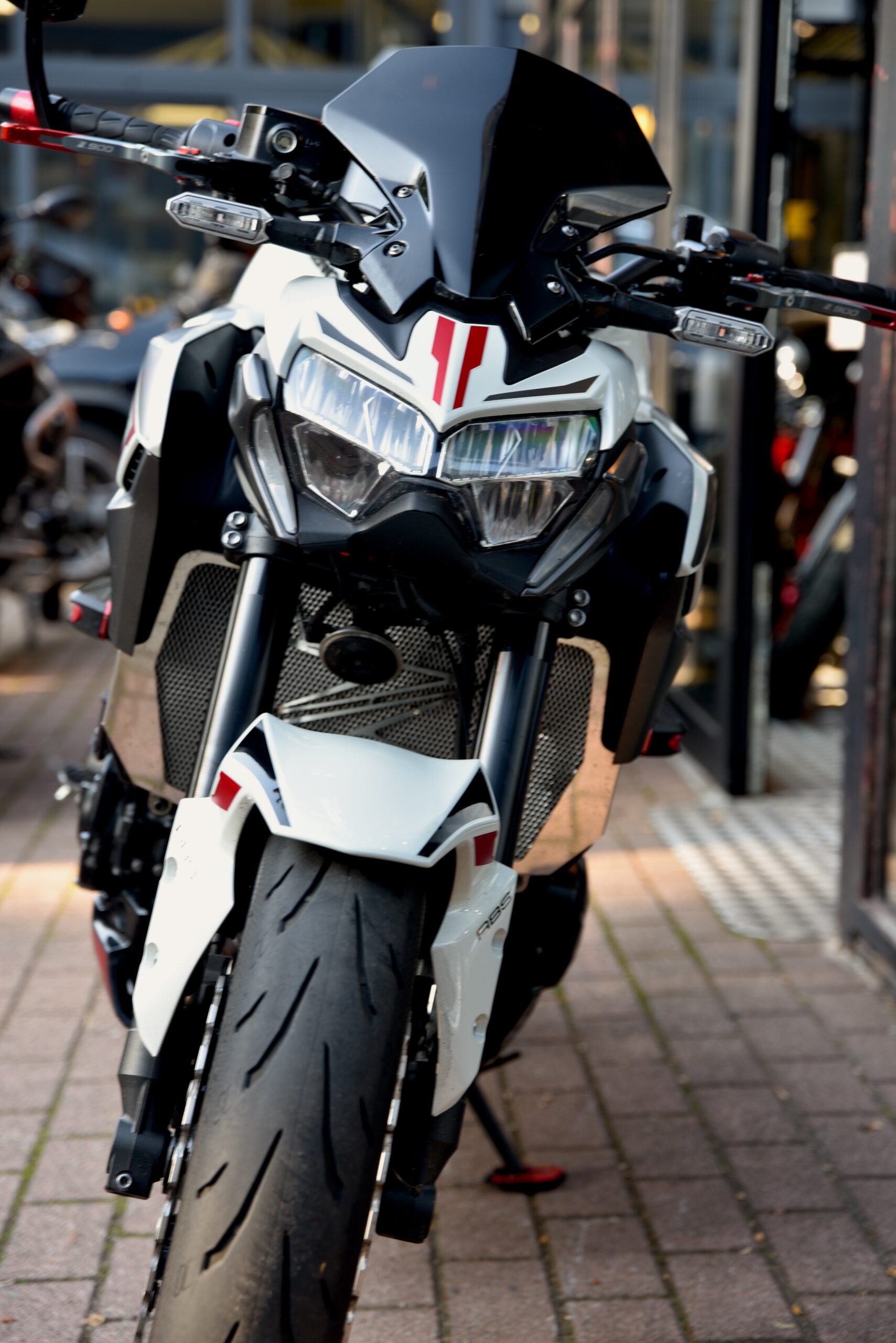 KAWASAKI Z 900 PERFORMANCE – Image 5