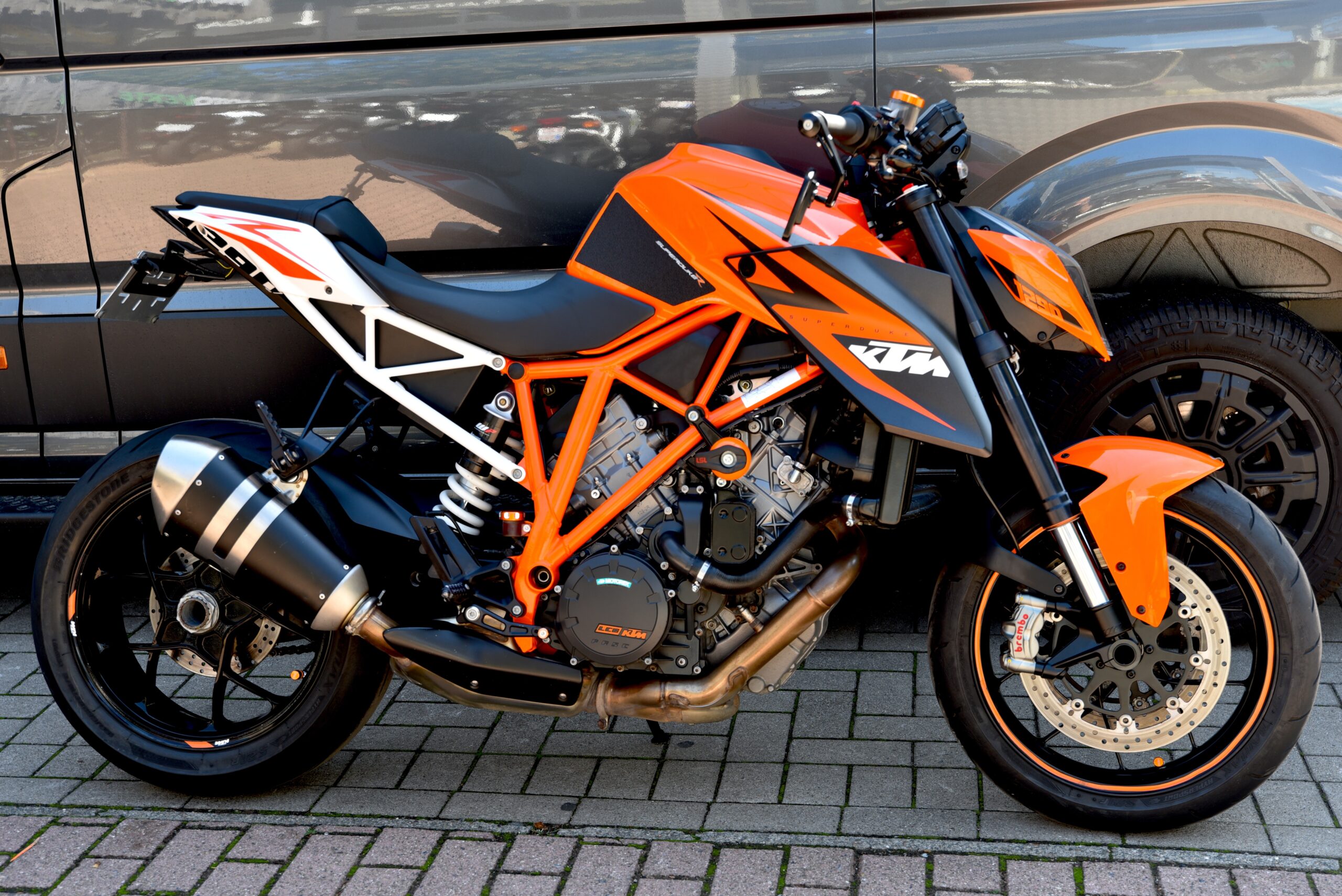 KTM 1290 SUPER DUKE R – Image 2