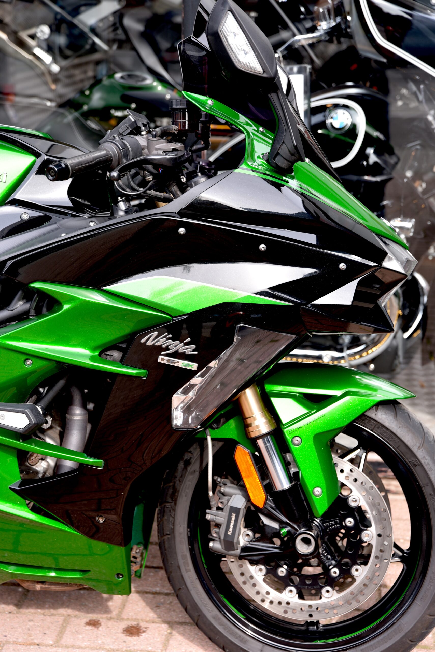KAWASAKI NINJA H2 SX – Image 4