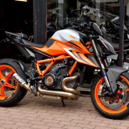 KTM 1290 SUPER DUKE R EVO