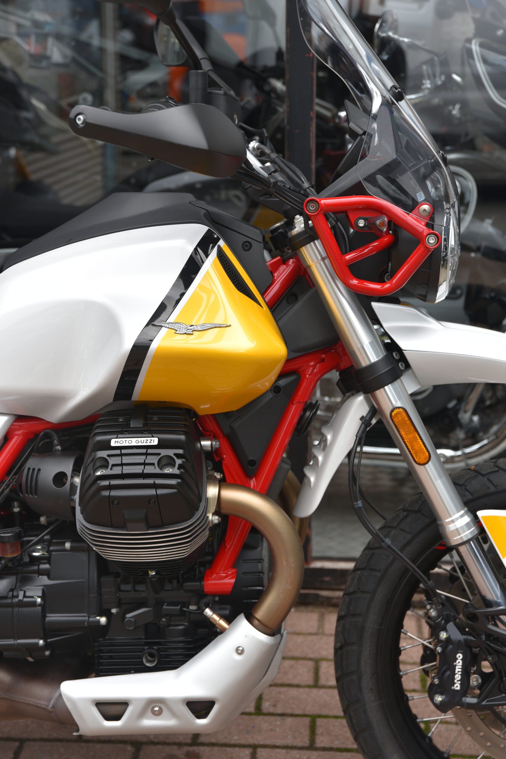 MOTO GUZZI V85 TT (TVAC) – Image 4
