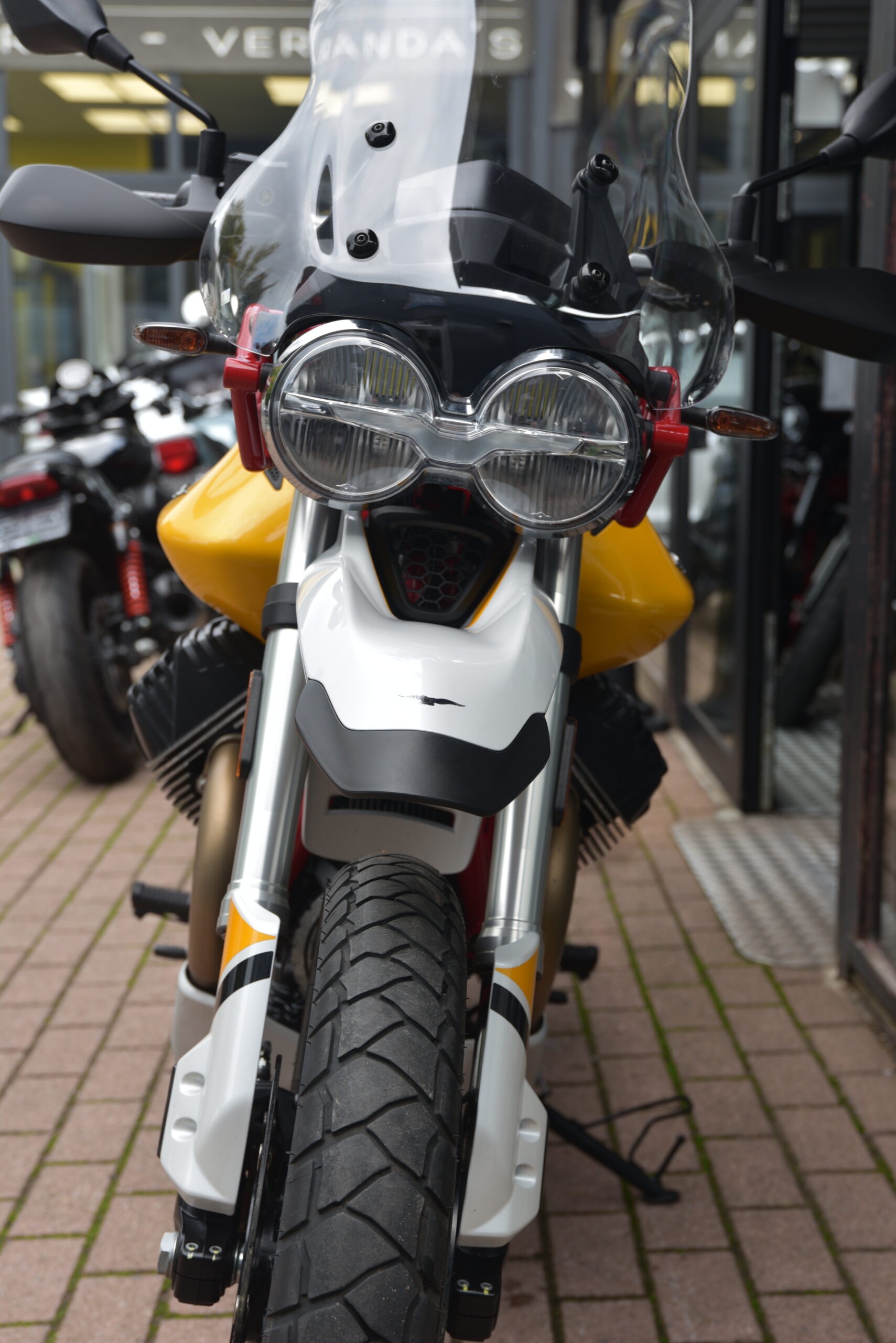 MOTO GUZZI V85 TT (TVAC) – Image 5
