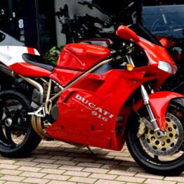DUCATI 916