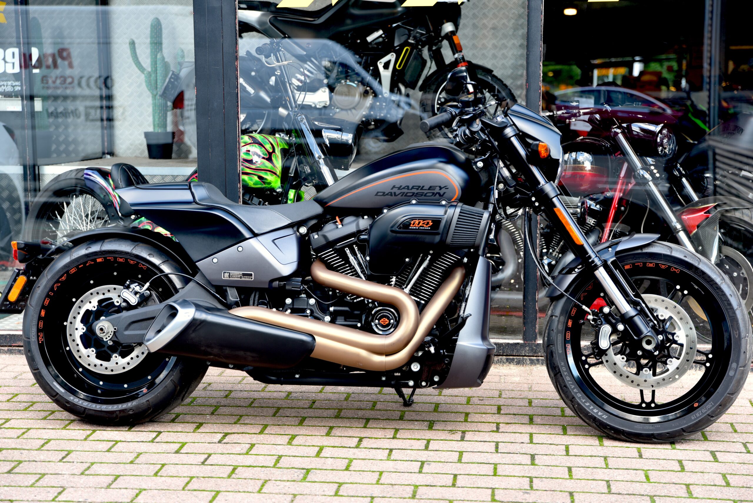 HARLEY DAVIDSON 114 FXDR – Image 2