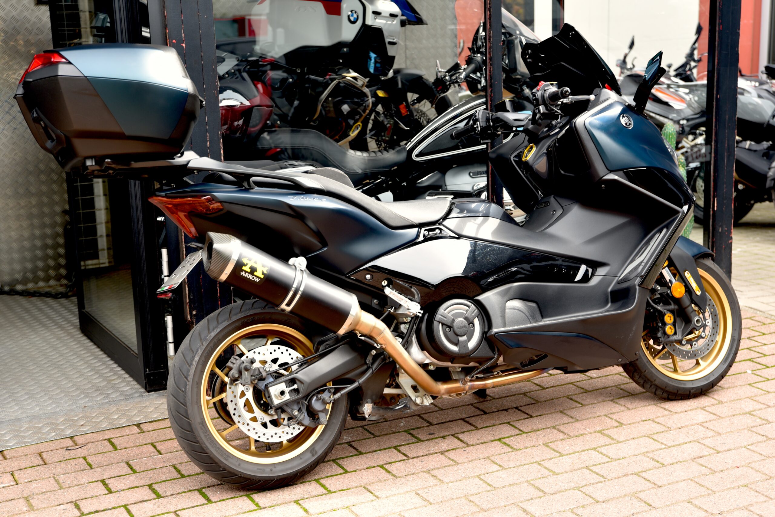 YAMAHA TMAX 560 TECH MAX – Image 3