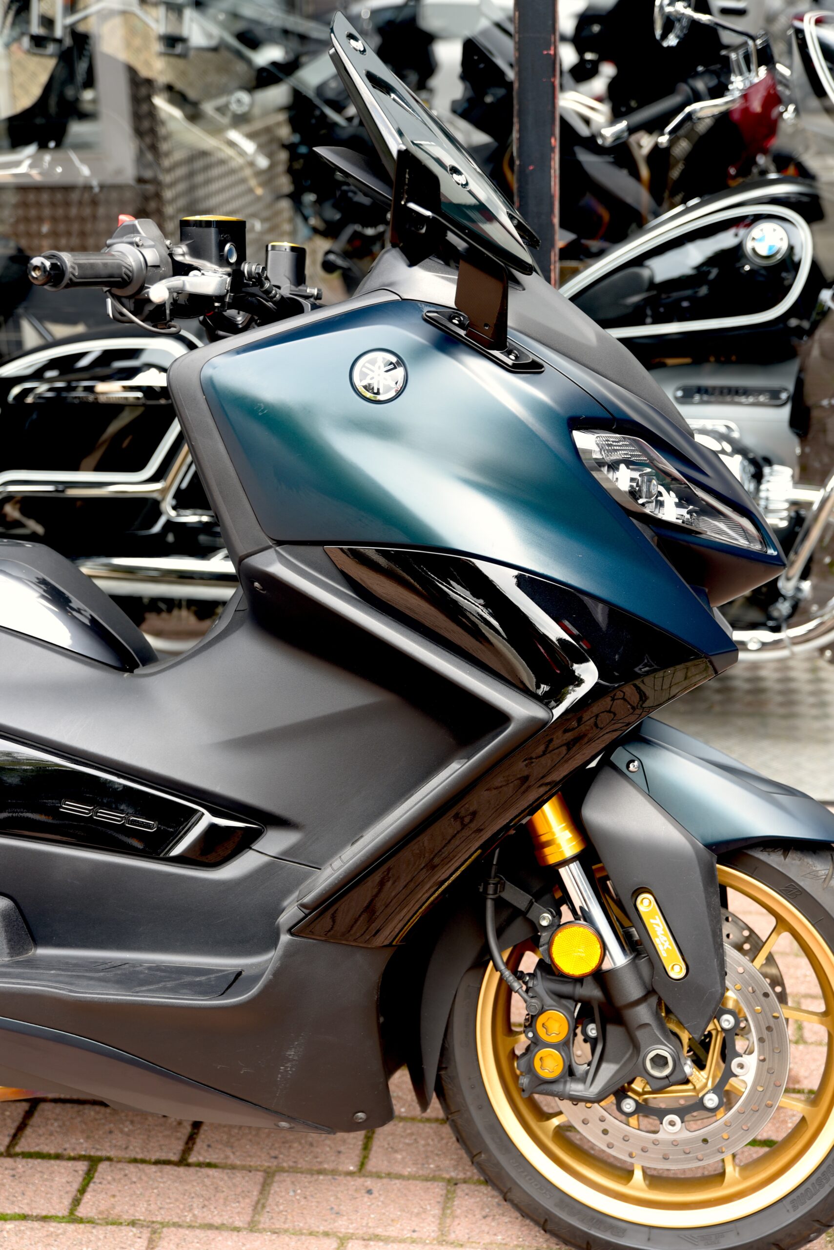 YAMAHA TMAX 560 TECH MAX – Image 4