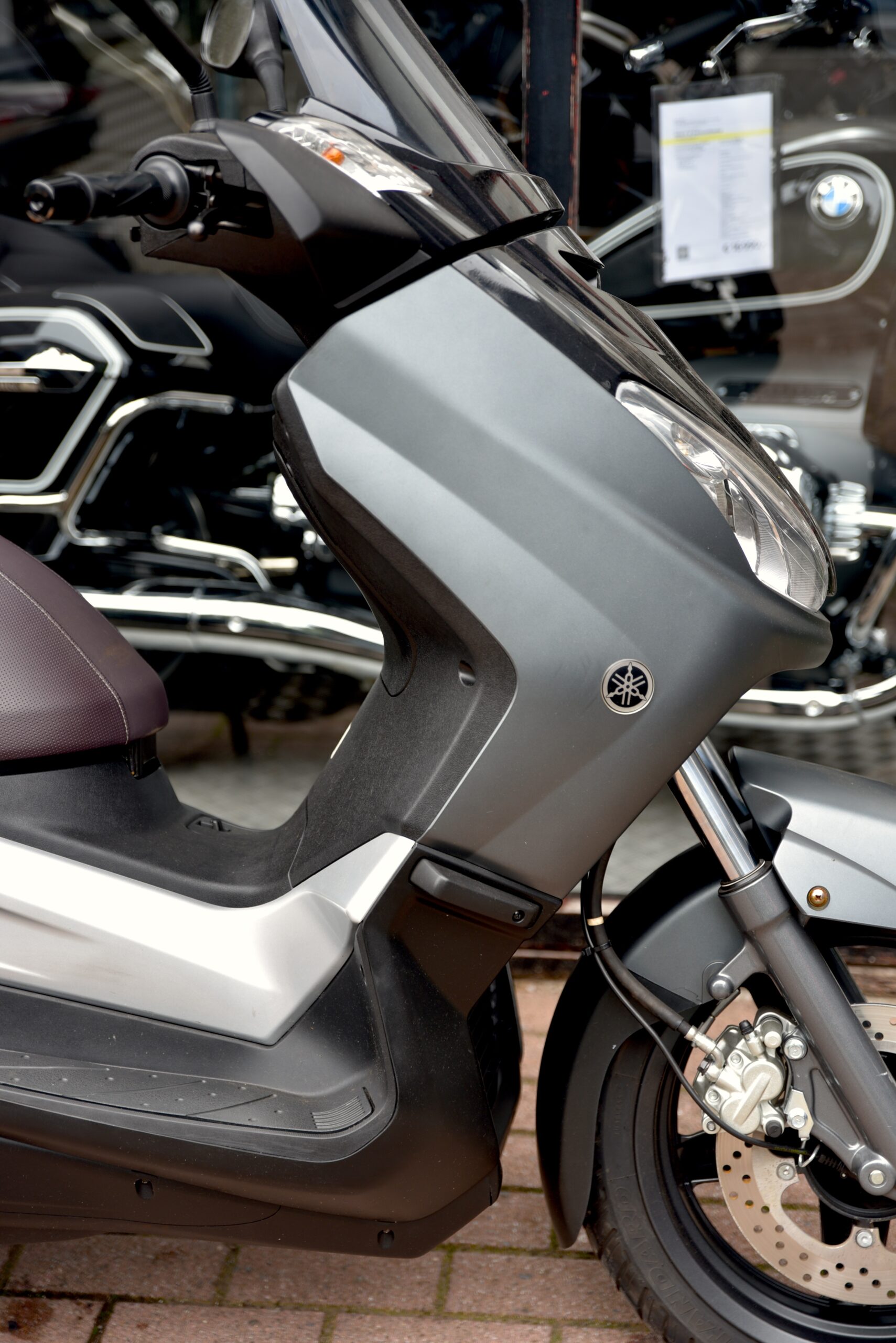 YAMAHA XMAX 125 – Image 4