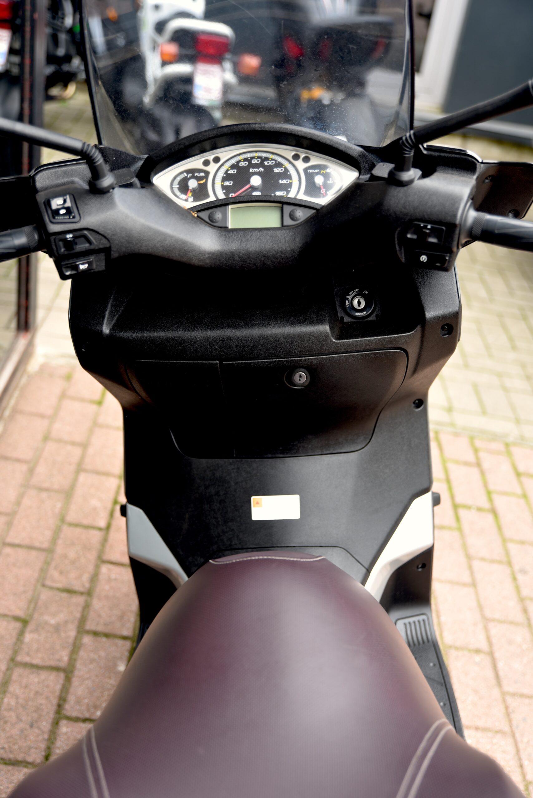 YAMAHA XMAX 125 – Image 6