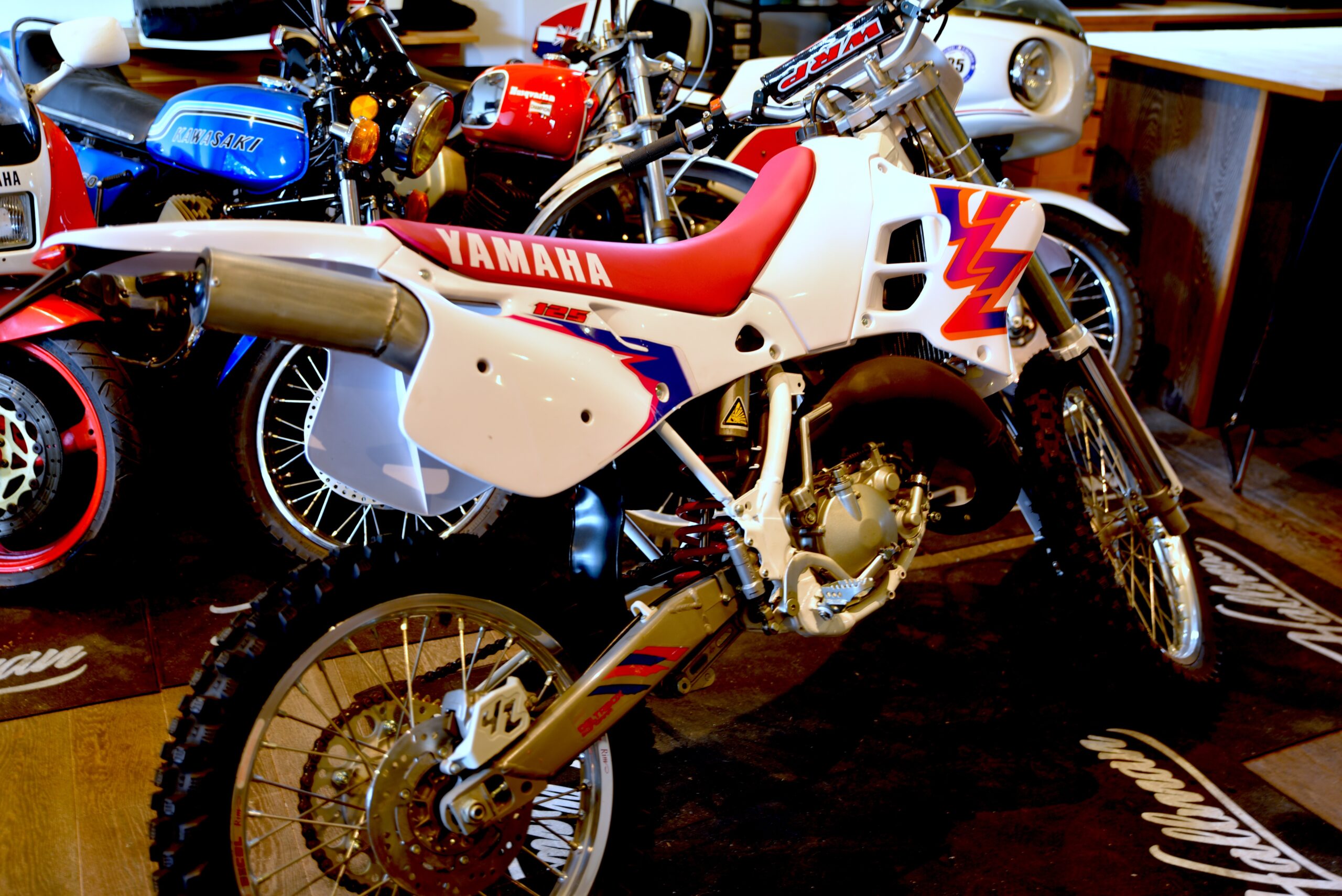 YAMAHA YZ 125 – Image 4