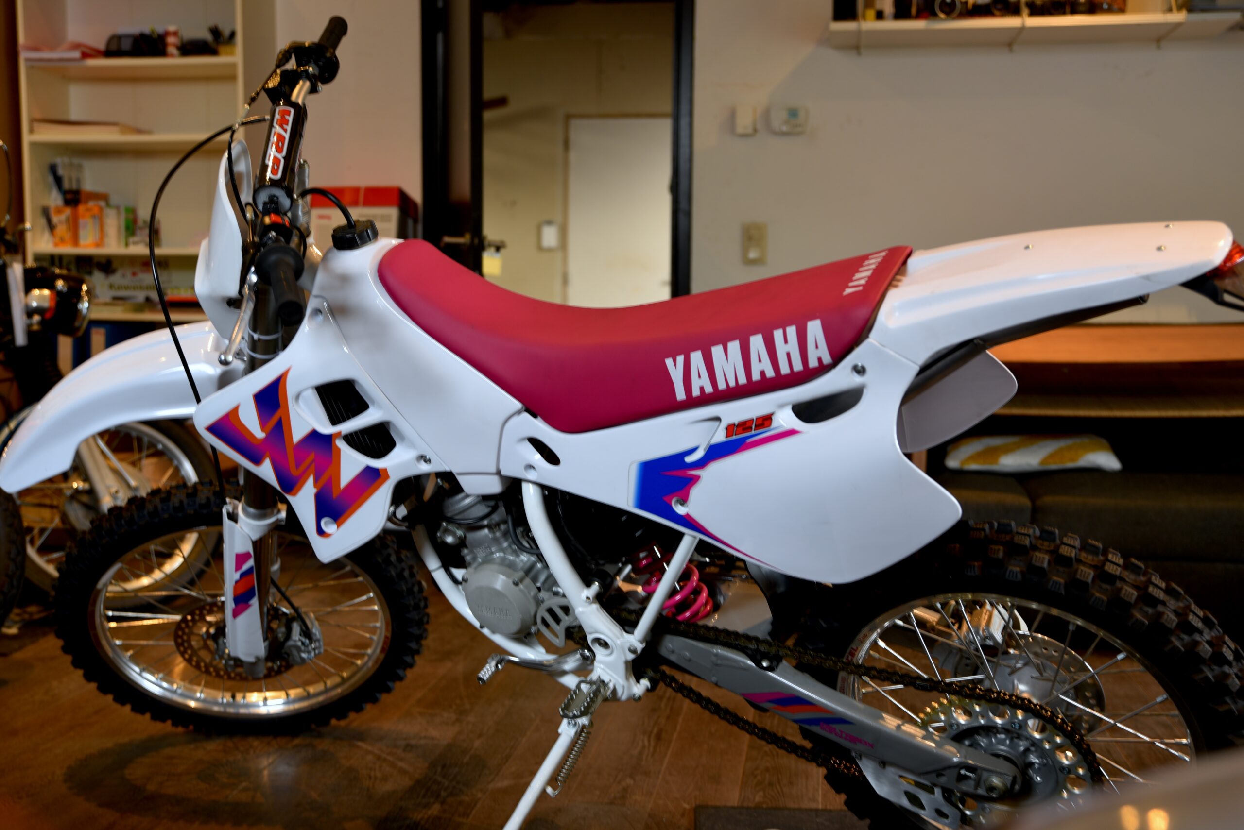 YAMAHA YZ 125 – Image 7