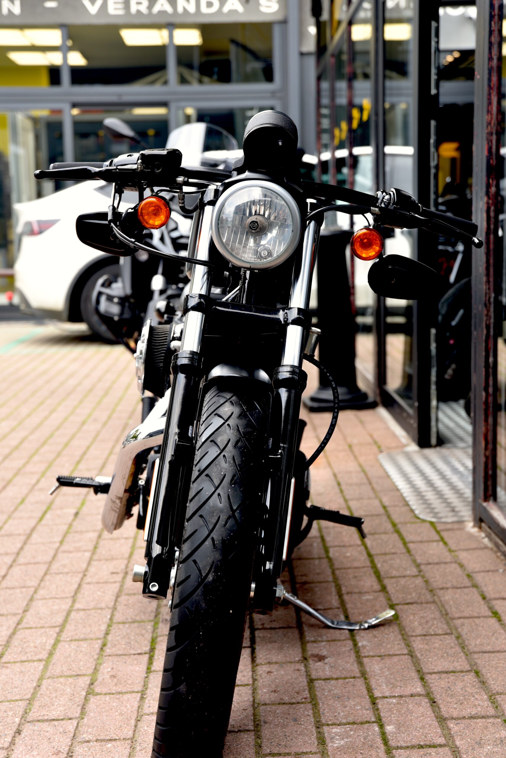 HARLEY DAVIDSON IRON 883 – Image 5