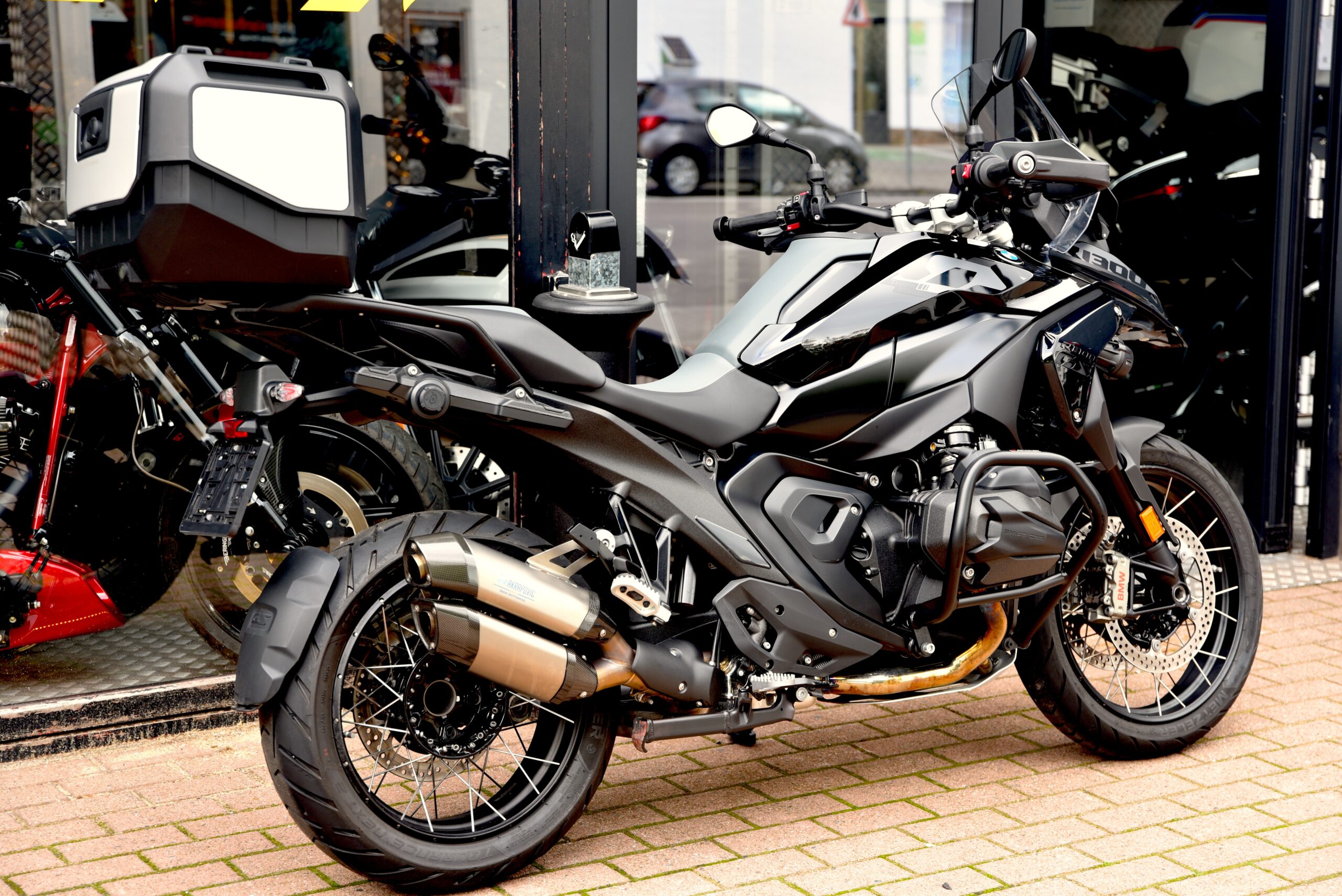 BMW R 1300 GS TRIPLE BLACK – Image 3