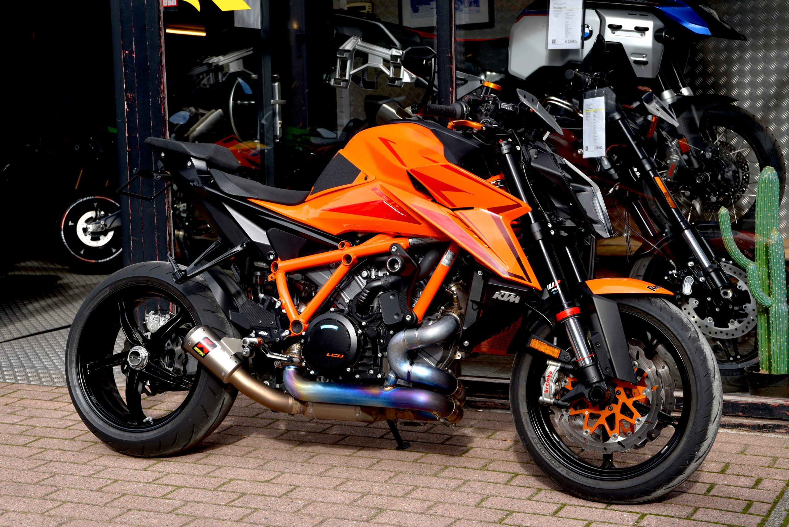 KTM 1390 SUPER DUKE R