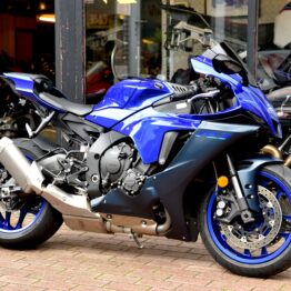 YAMAHA YZF-R1