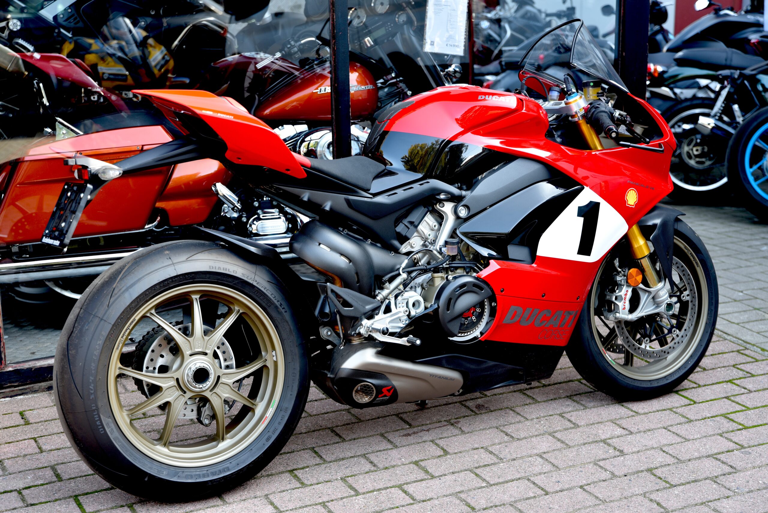 DUCATI PANIGALE V4 S 25° ANNIVERSARIO 916 – Image 3
