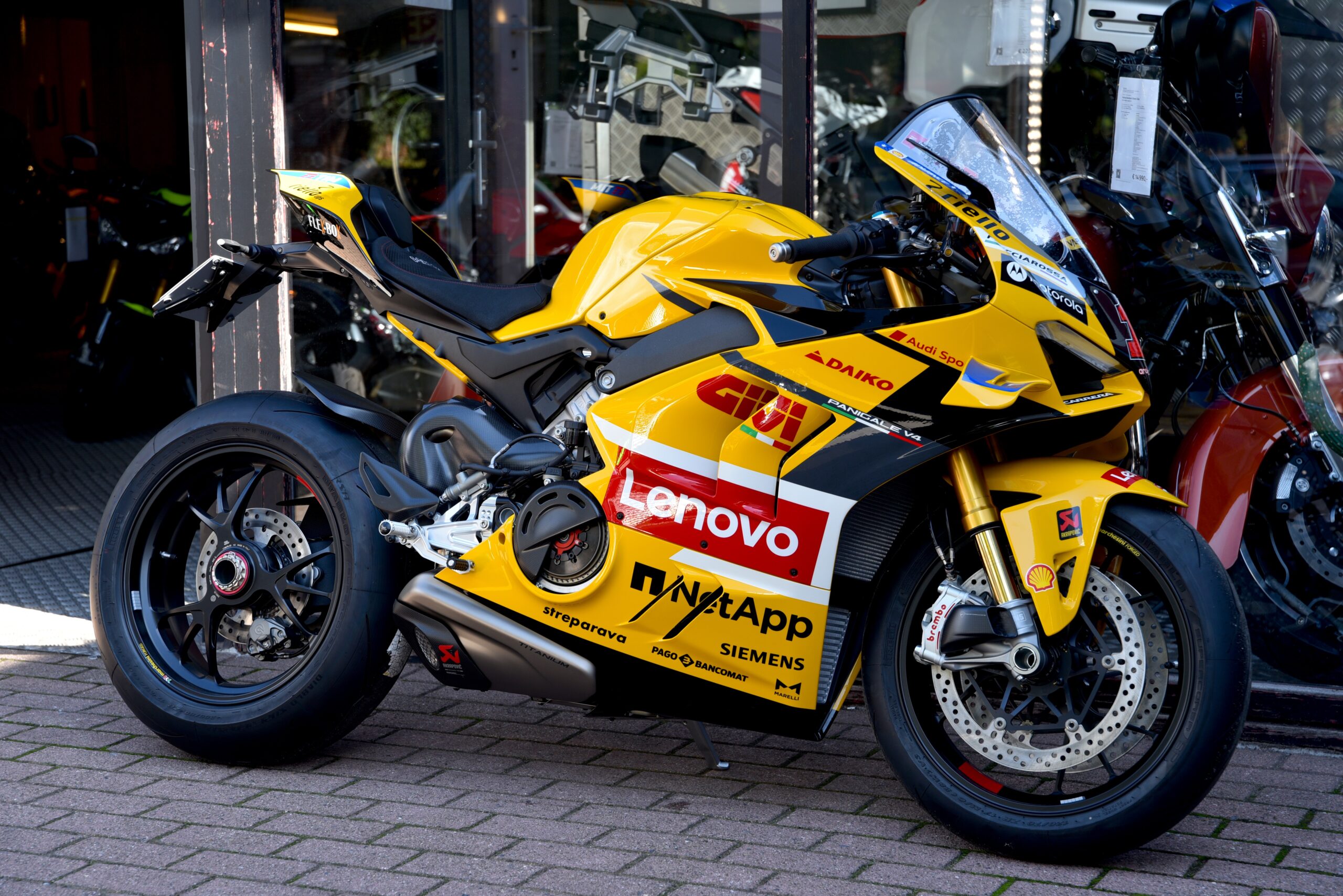DUCATI PANIGALE V4 S BAGNAIA 2023 WORLD CHAMPION REPLICA