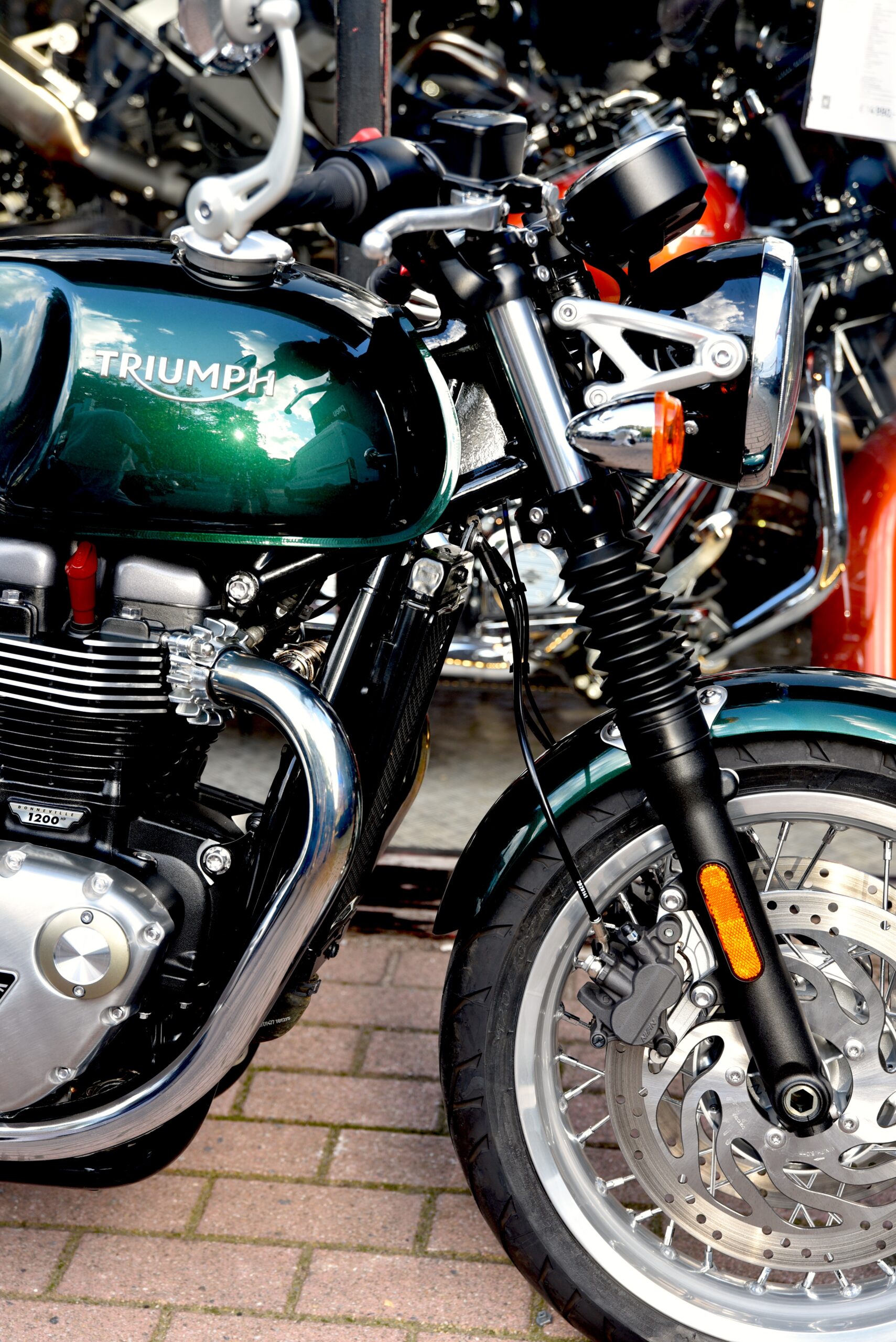 TRIUMPH 1200 THRUXTON – Image 4