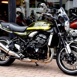 KAWASAKI Z 900 RS