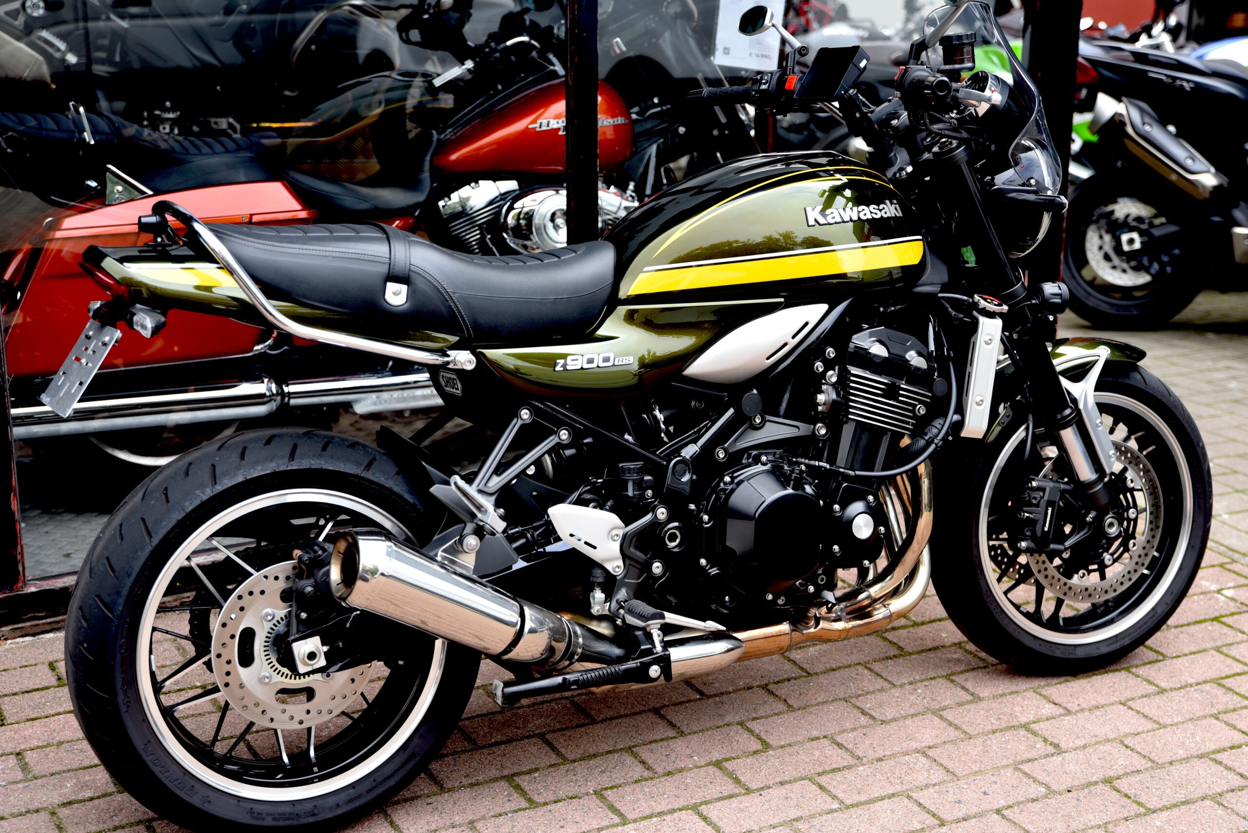 KAWASAKI Z 900 RS – Image 3
