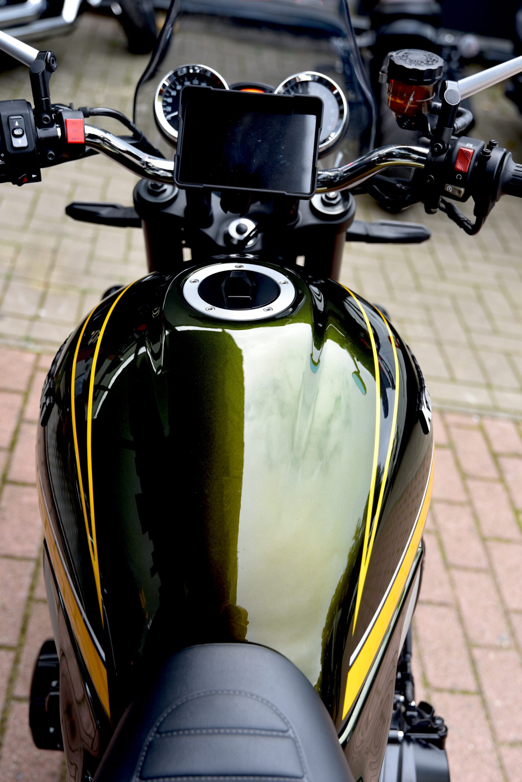 KAWASAKI Z 900 RS – Image 6