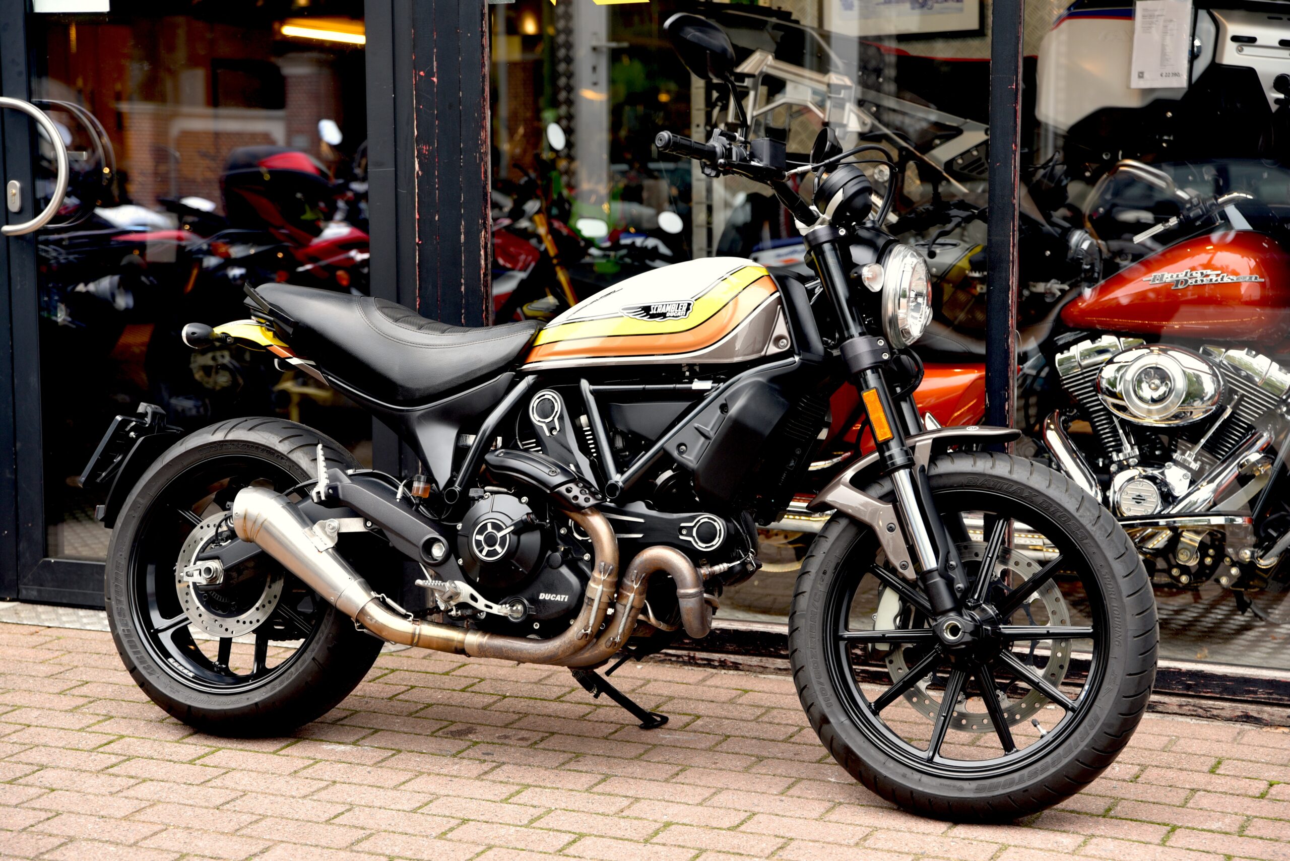 DUCATI SCRAMBLER MACH 2.0