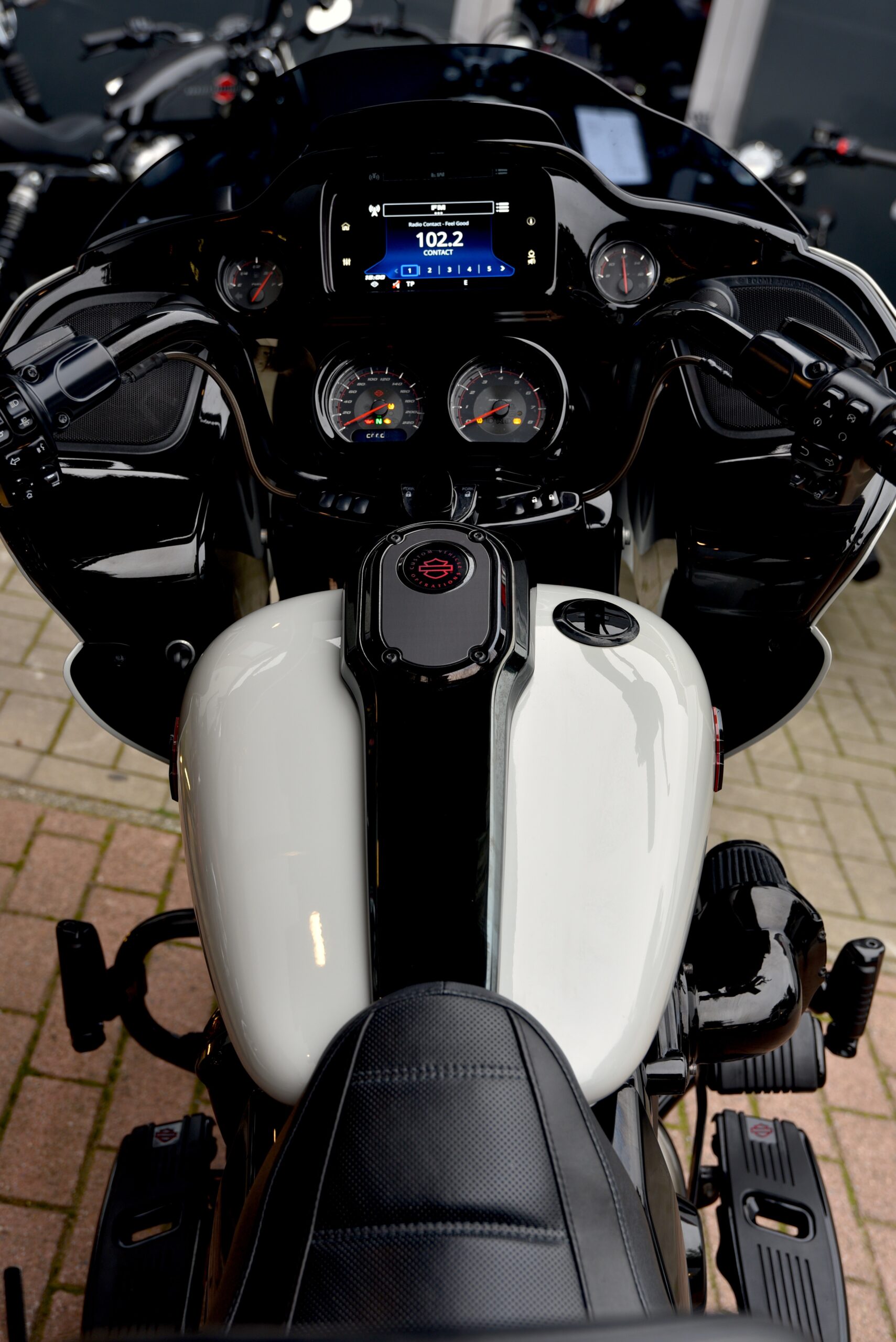 HARLEY DAVIDSON ROAD GLIDE CVO – Image 6