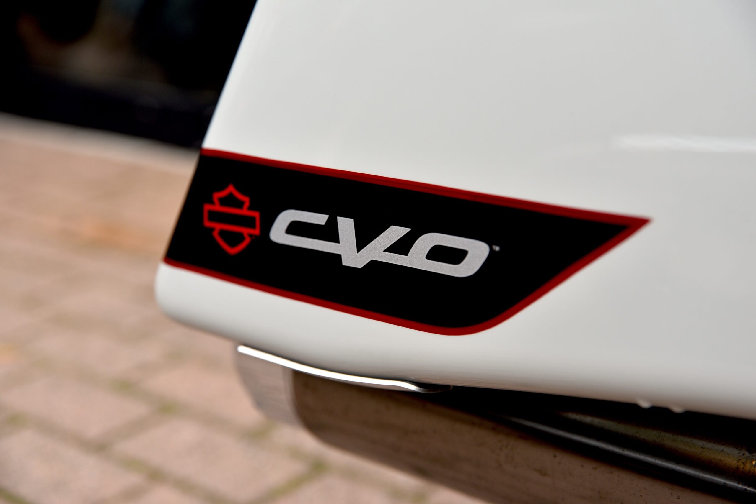 HARLEY DAVIDSON ROAD GLIDE CVO – Image 9