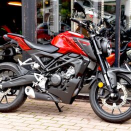 HONDA CB 125 R
