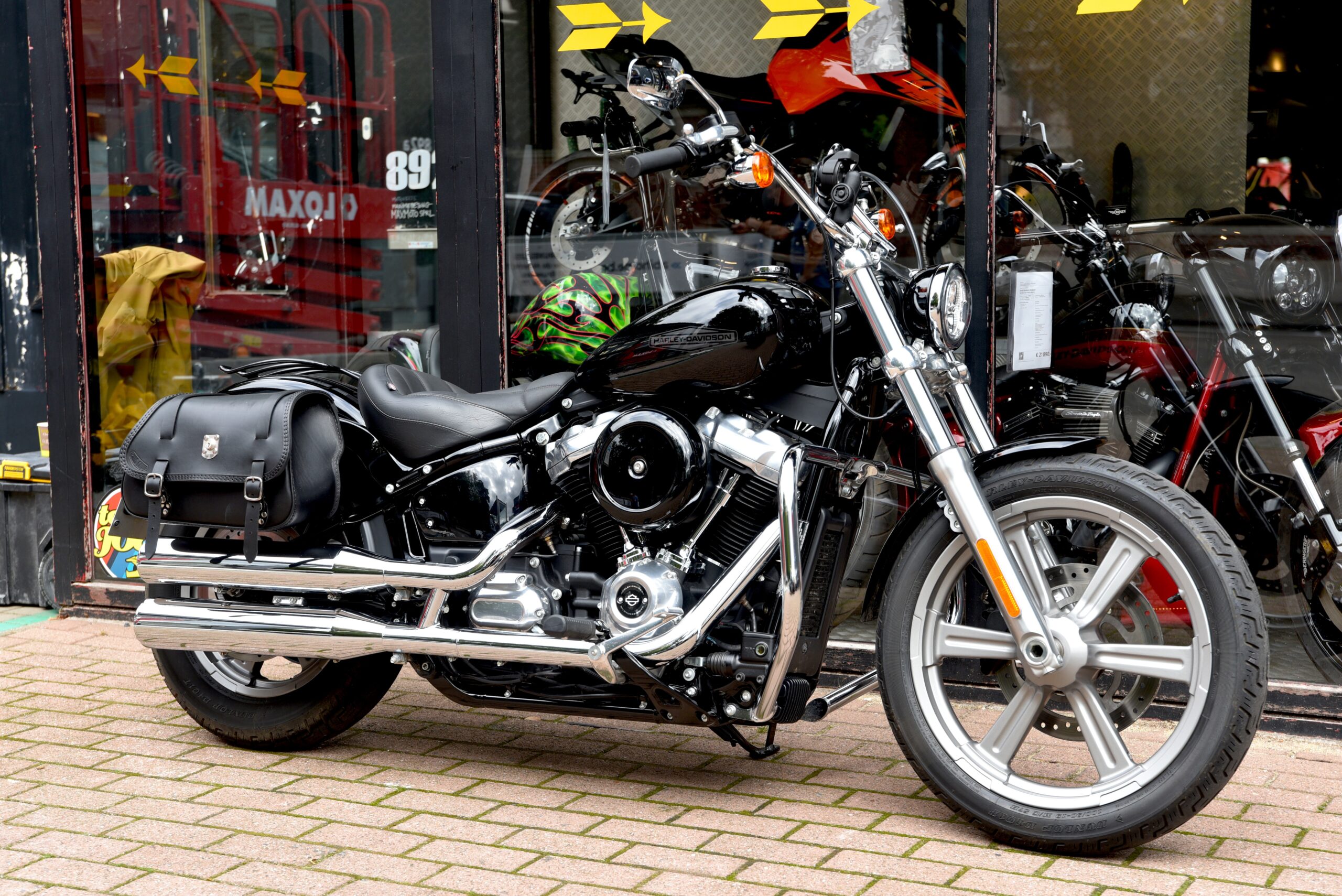 HARLEY DAVIDSON SOFTAIL STANDARD