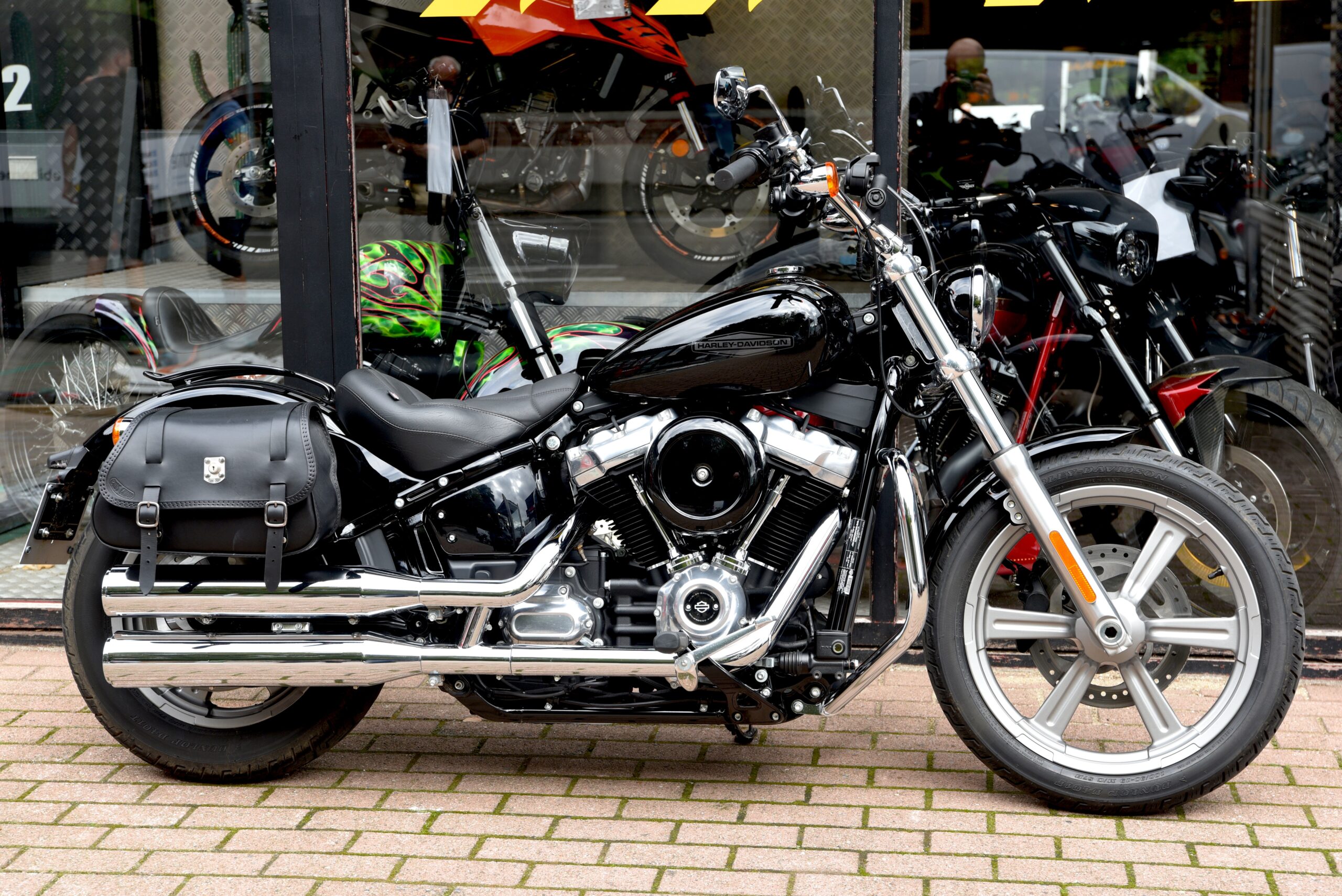 HARLEY DAVIDSON SOFTAIL STANDARD – Image 2