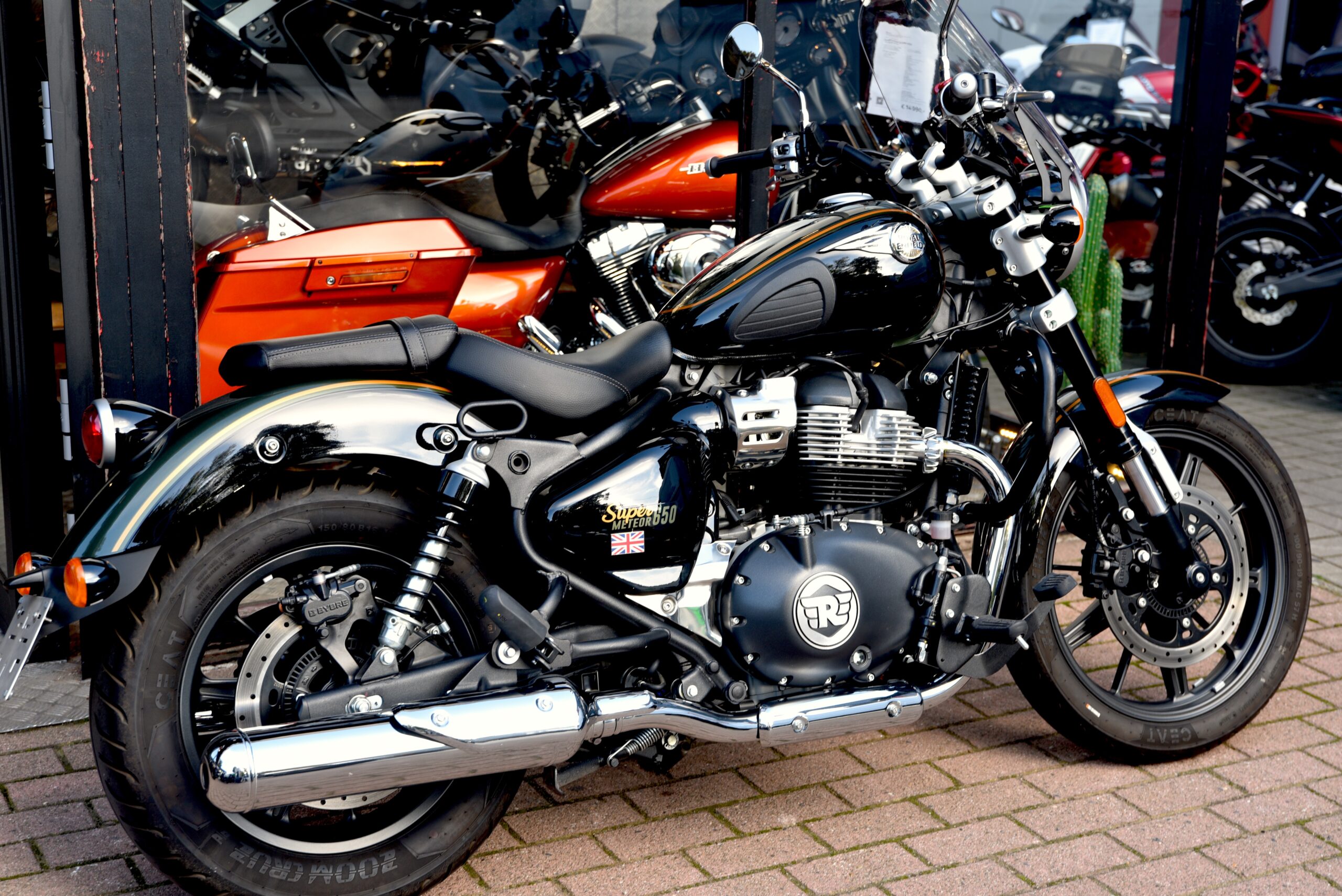ROYAL ENFIELD 650 SUPER METEOR – Image 3