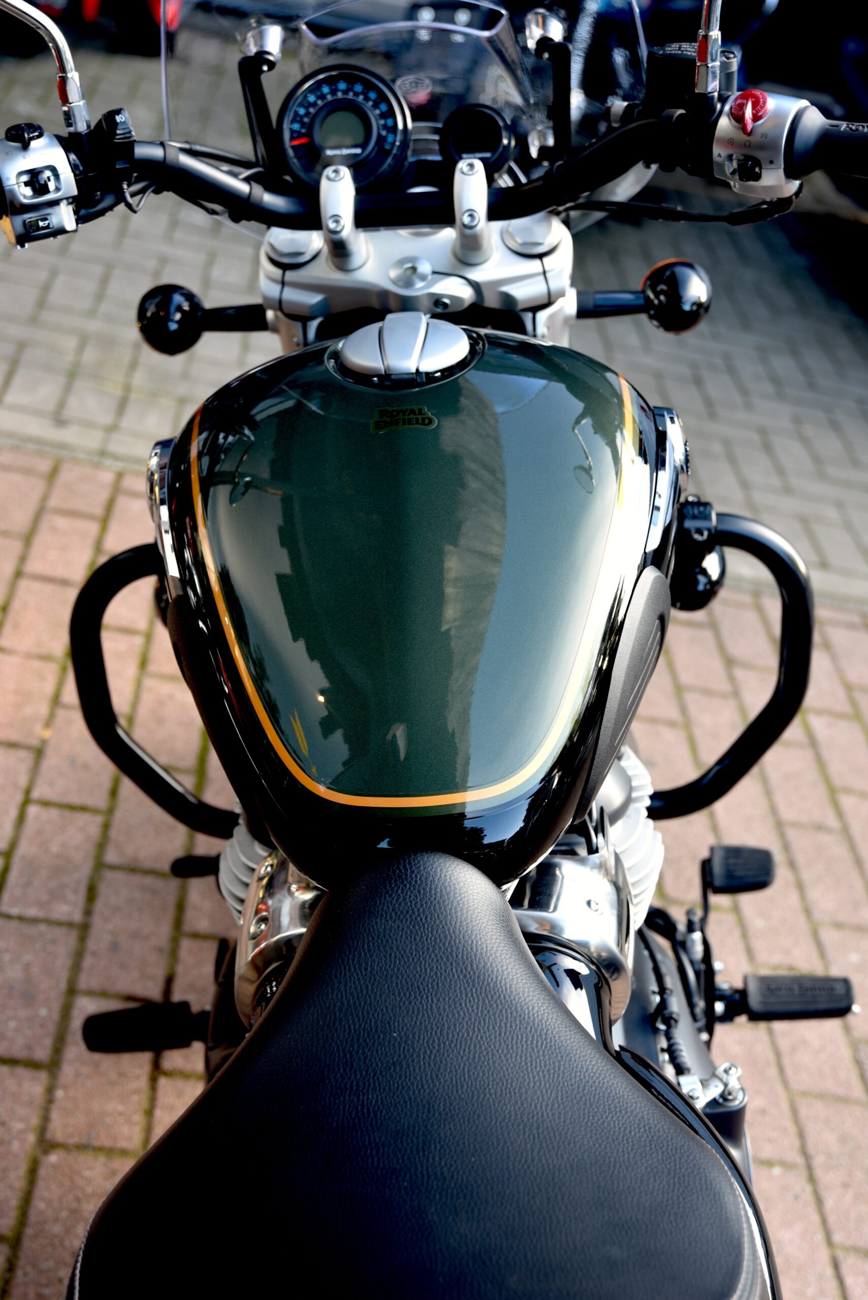 ROYAL ENFIELD 650 SUPER METEOR – Image 6