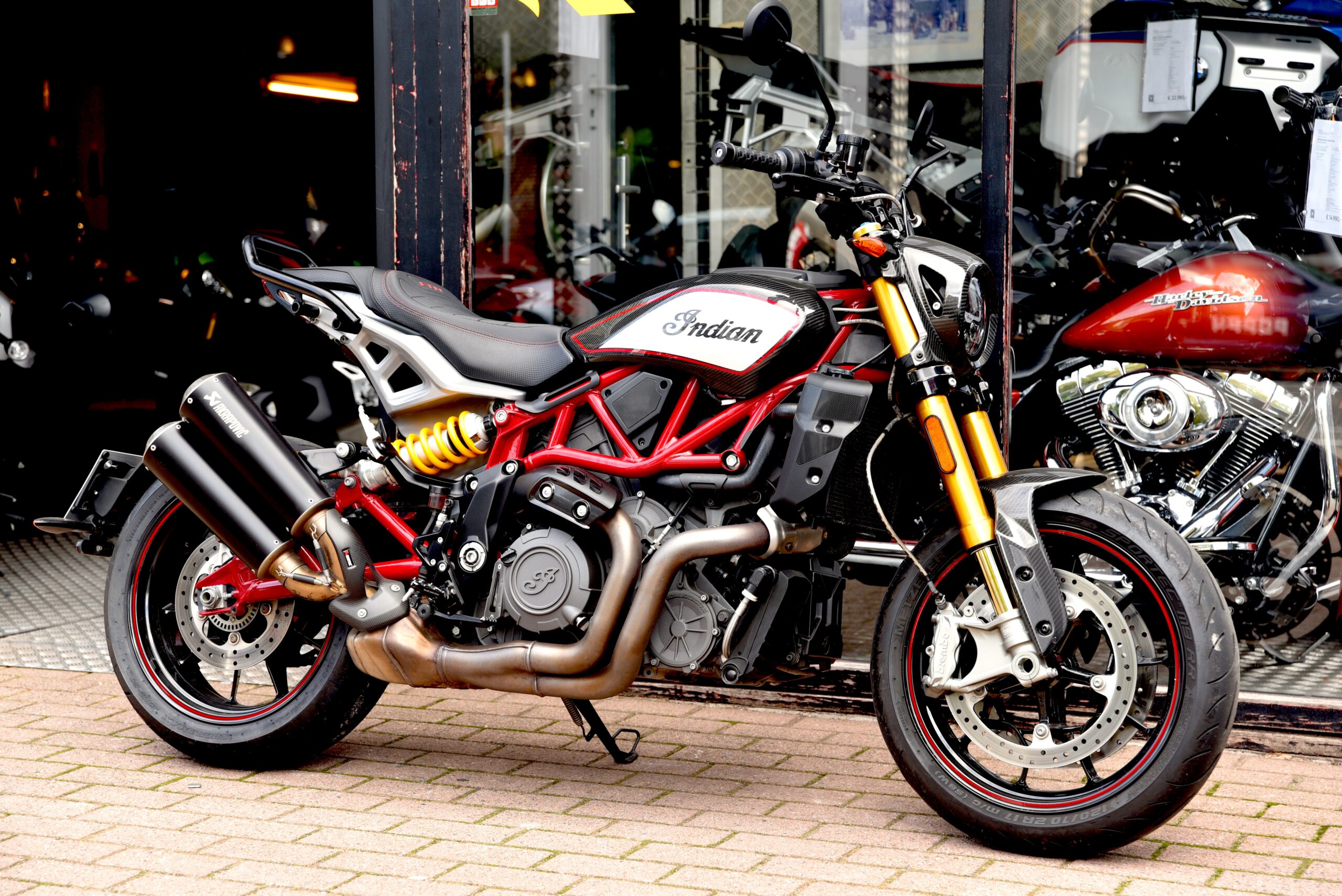 INDIAN FTR 1200 R CARBON