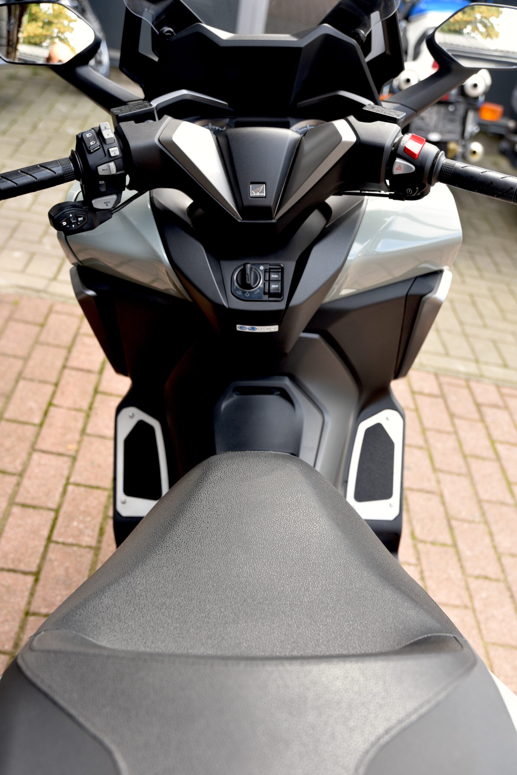 HONDA FORZA 350 – Image 6