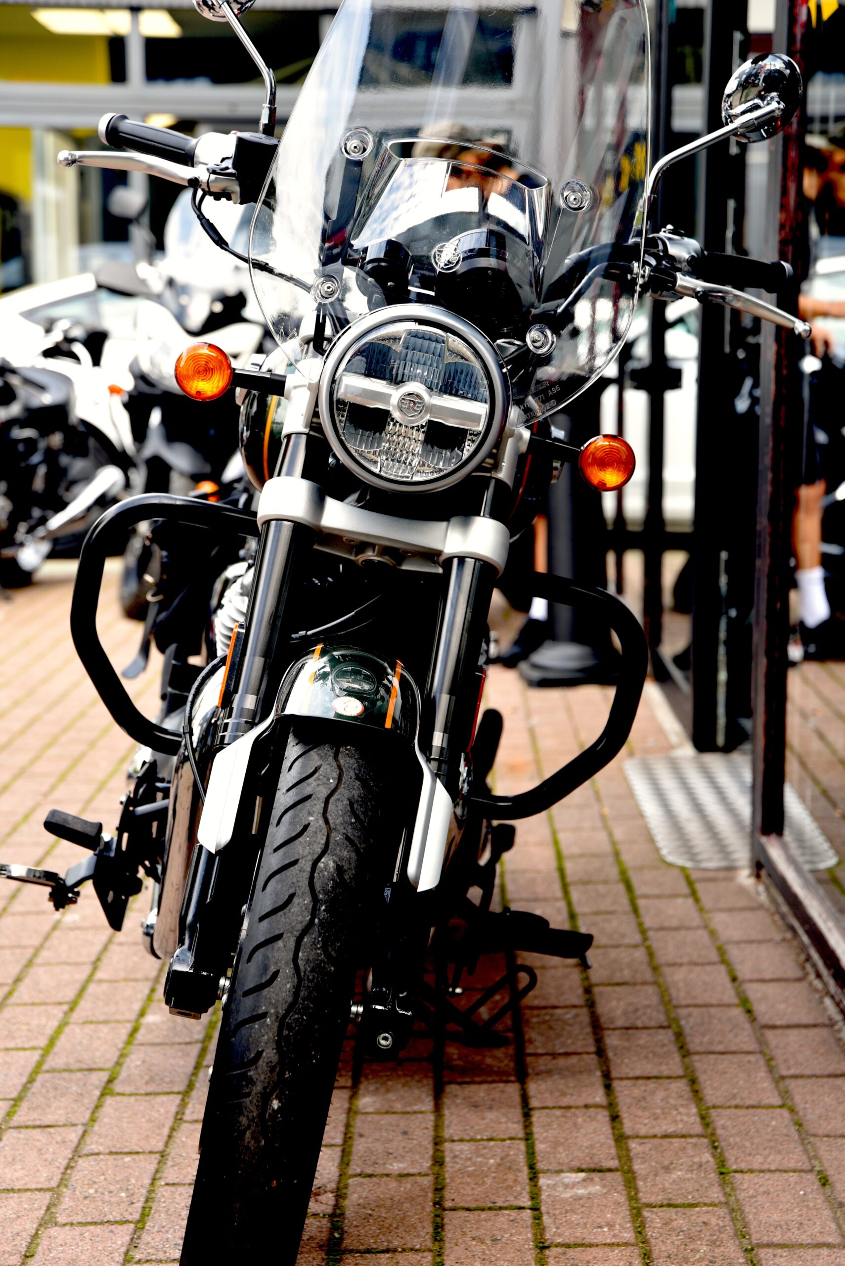 ROYAL ENFIELD SUPER METEOR 650 – Image 5