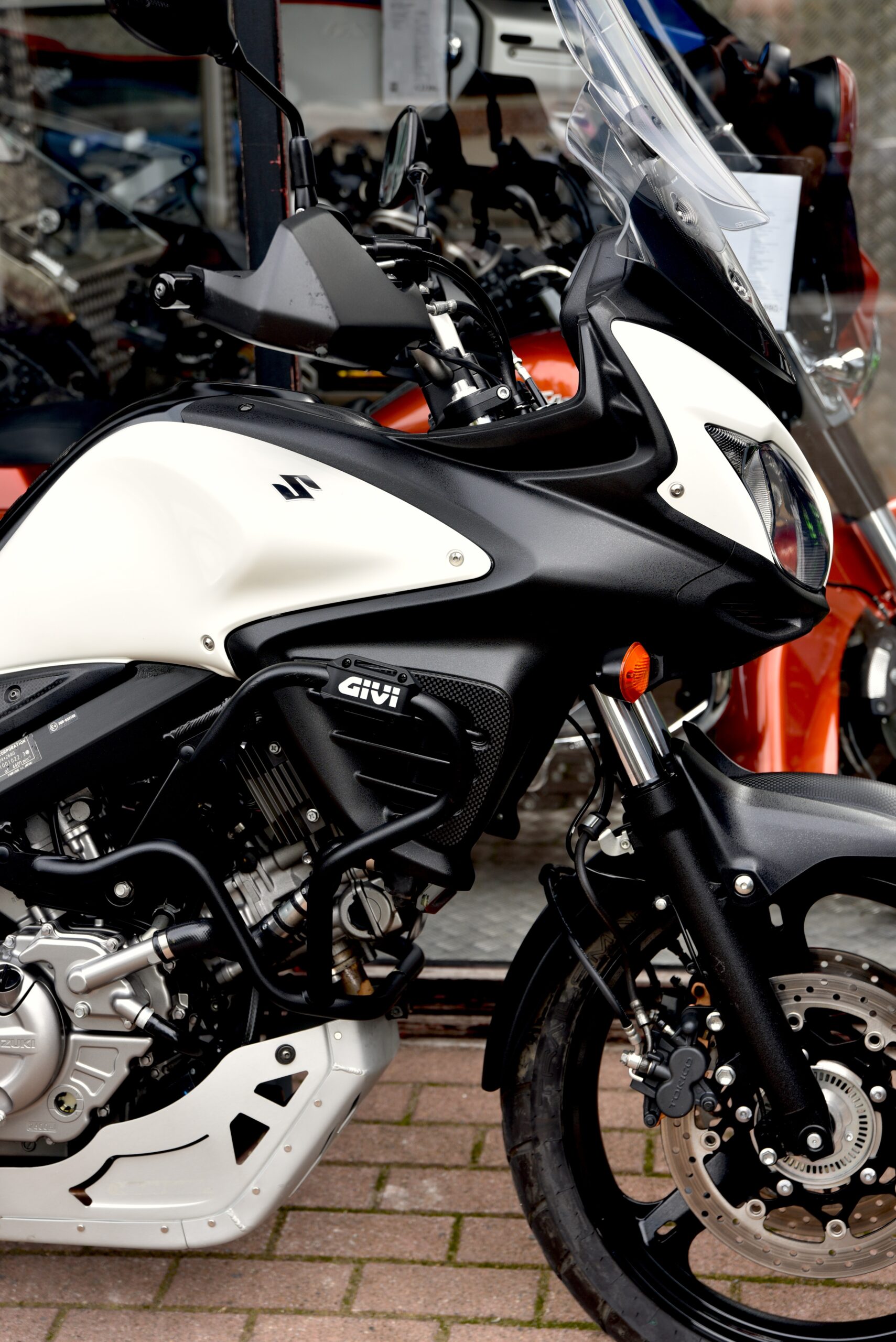 SUZUKI DL 650 V-STROM – Image 4