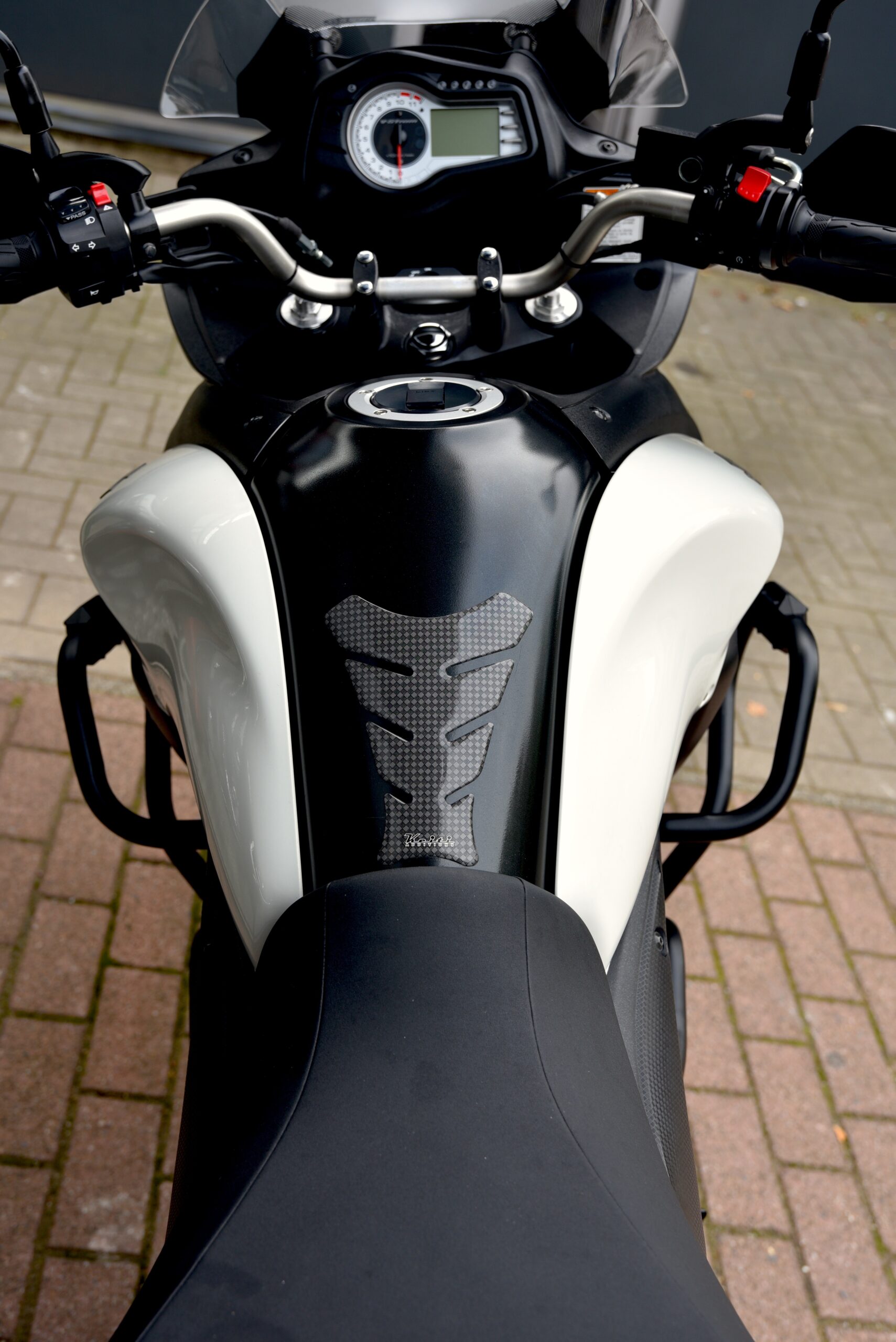SUZUKI DL 650 V-STROM – Image 6