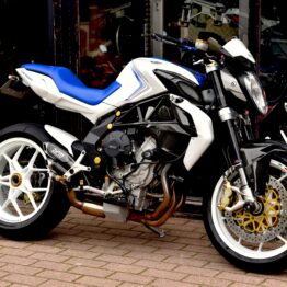 MV AGUSTA BRUTALE 800